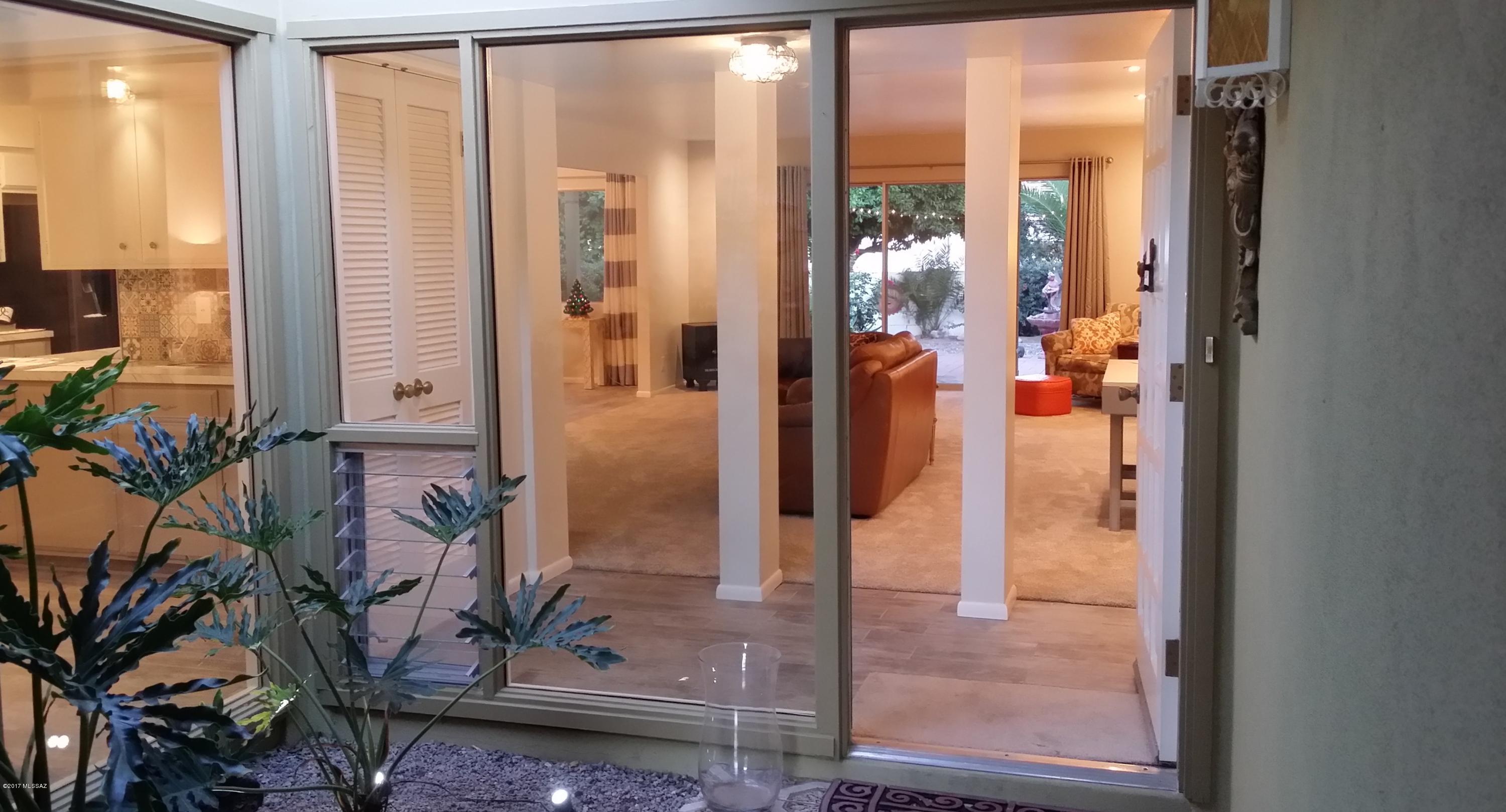 Casas De Oro(1-2) - Residential