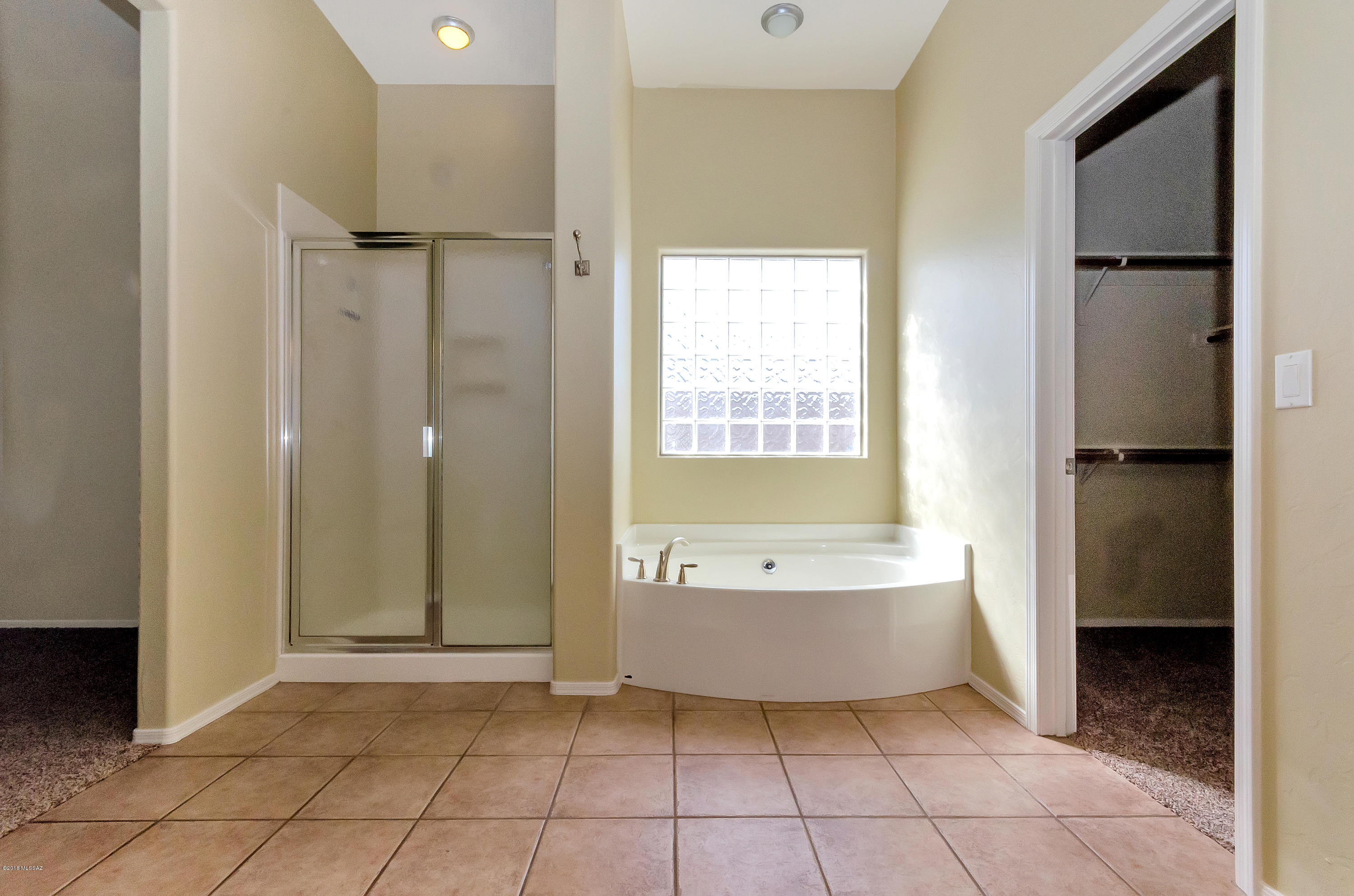 Continental Reserve Blk. 1 & 7 (1-61) - Residential