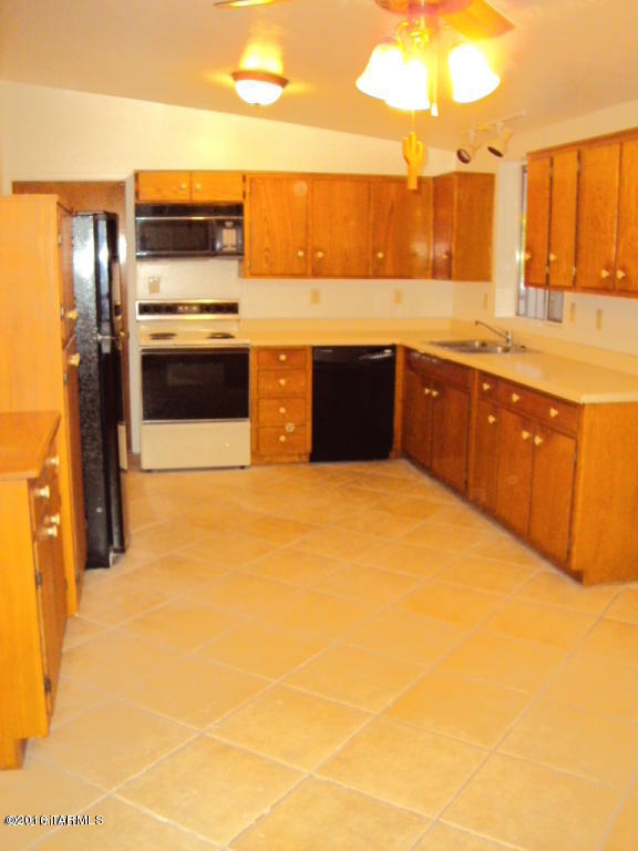 Longview Estates (194-470) - Residential Lease