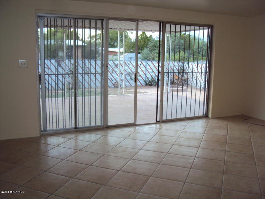 Longview Estates (194-470) - Residential Lease