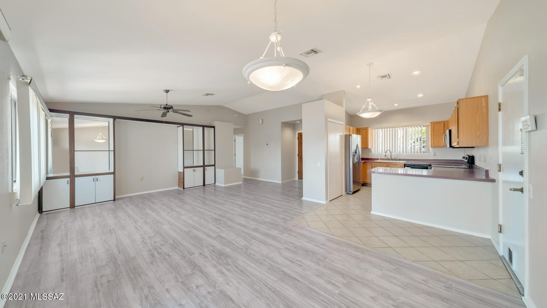 San Ignacio Vistas (101-113,224-228) - Residential