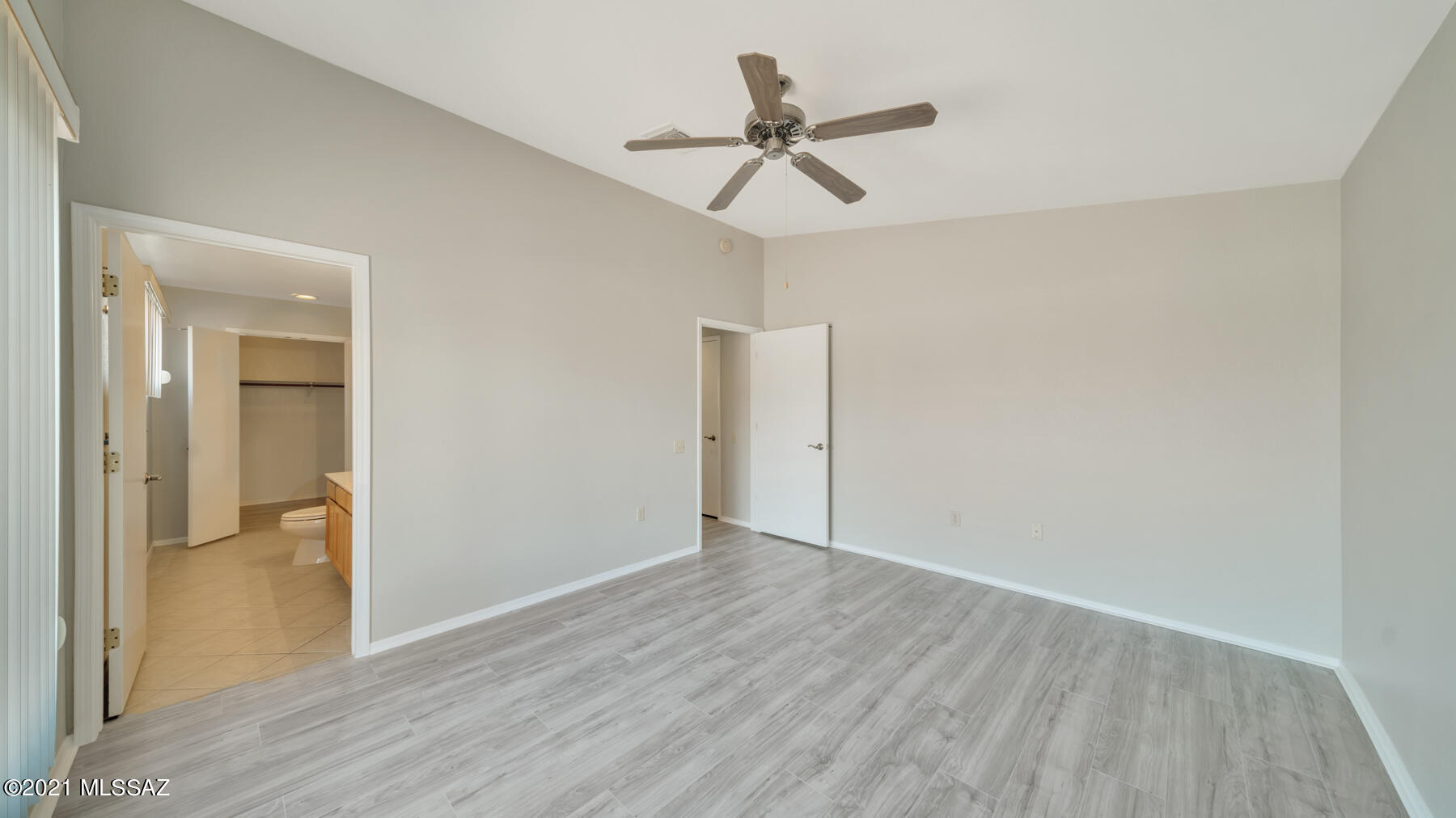 San Ignacio Vistas (101-113,224-228) - Residential