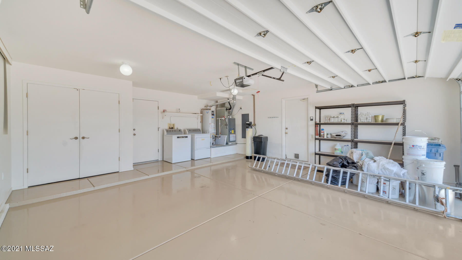 San Ignacio Vistas (101-113,224-228) - Residential