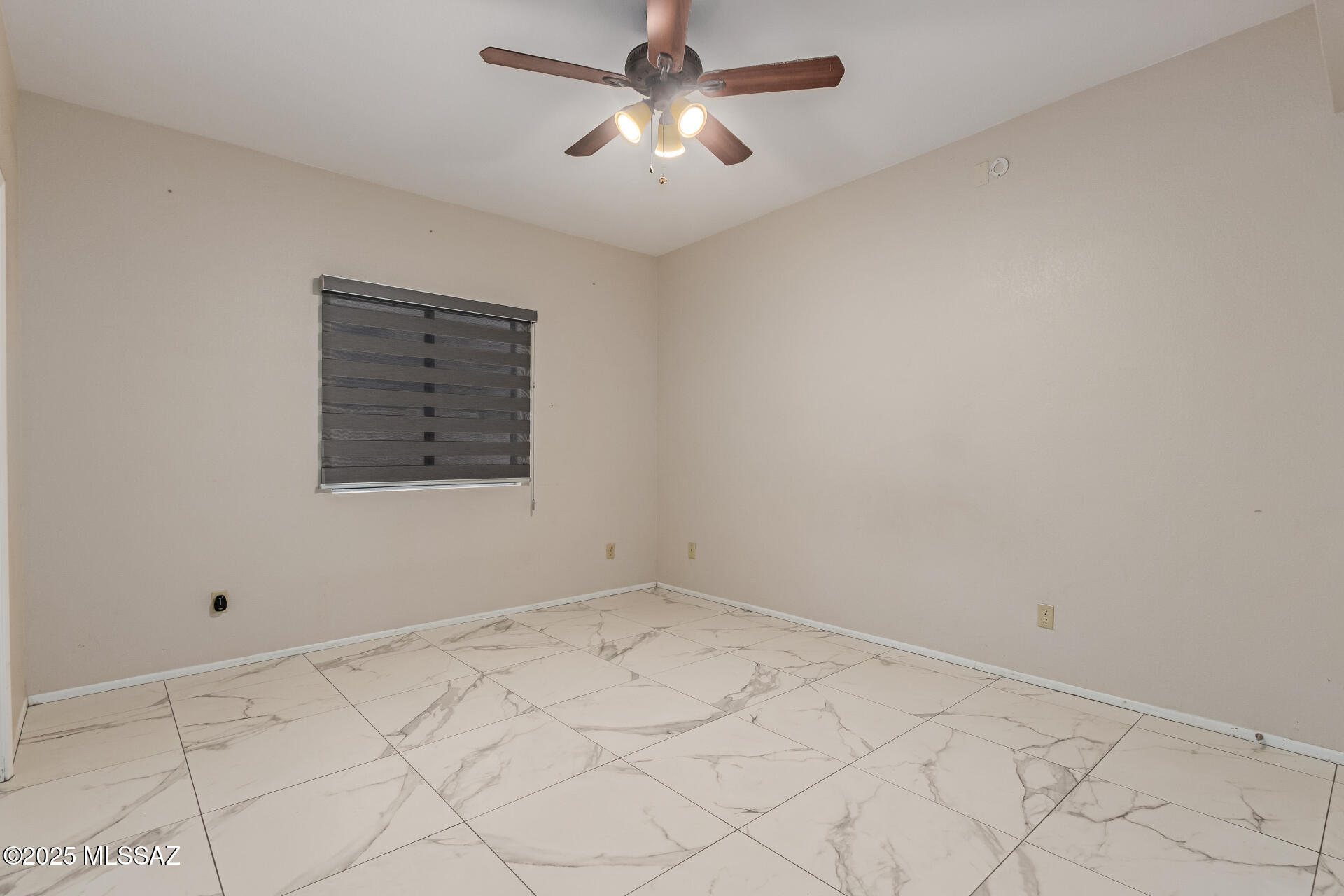 Elliott Homes At Rita Ranch (1-521) - Residential