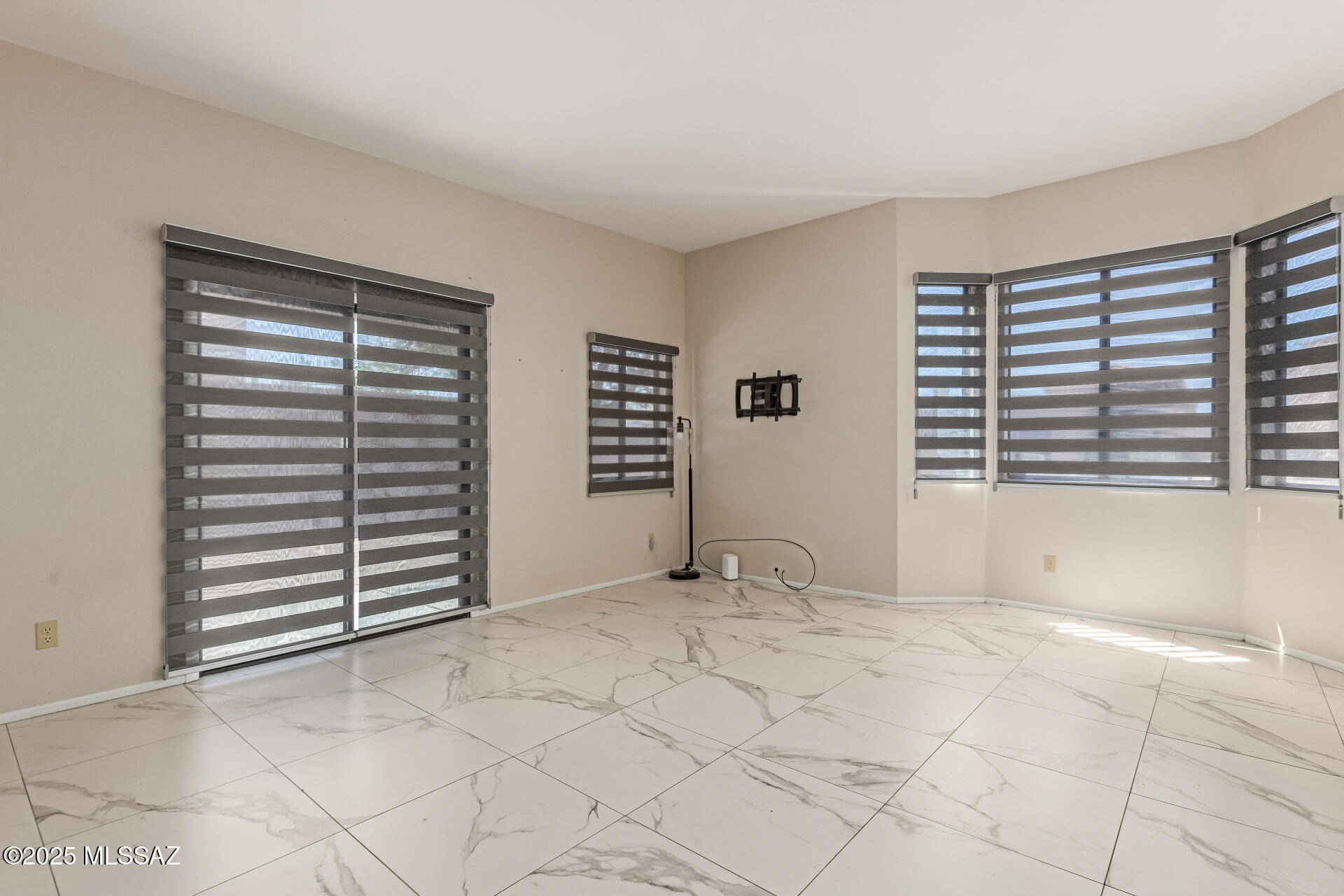 Elliott Homes At Rita Ranch (1-521) - Residential