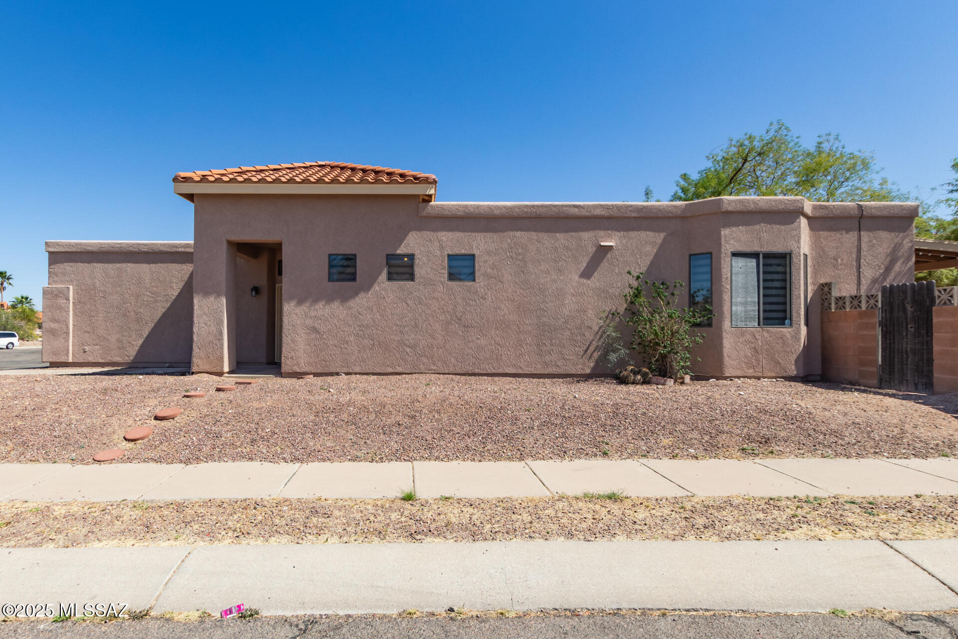 Elliott Homes At Rita Ranch (1-521) - Residential