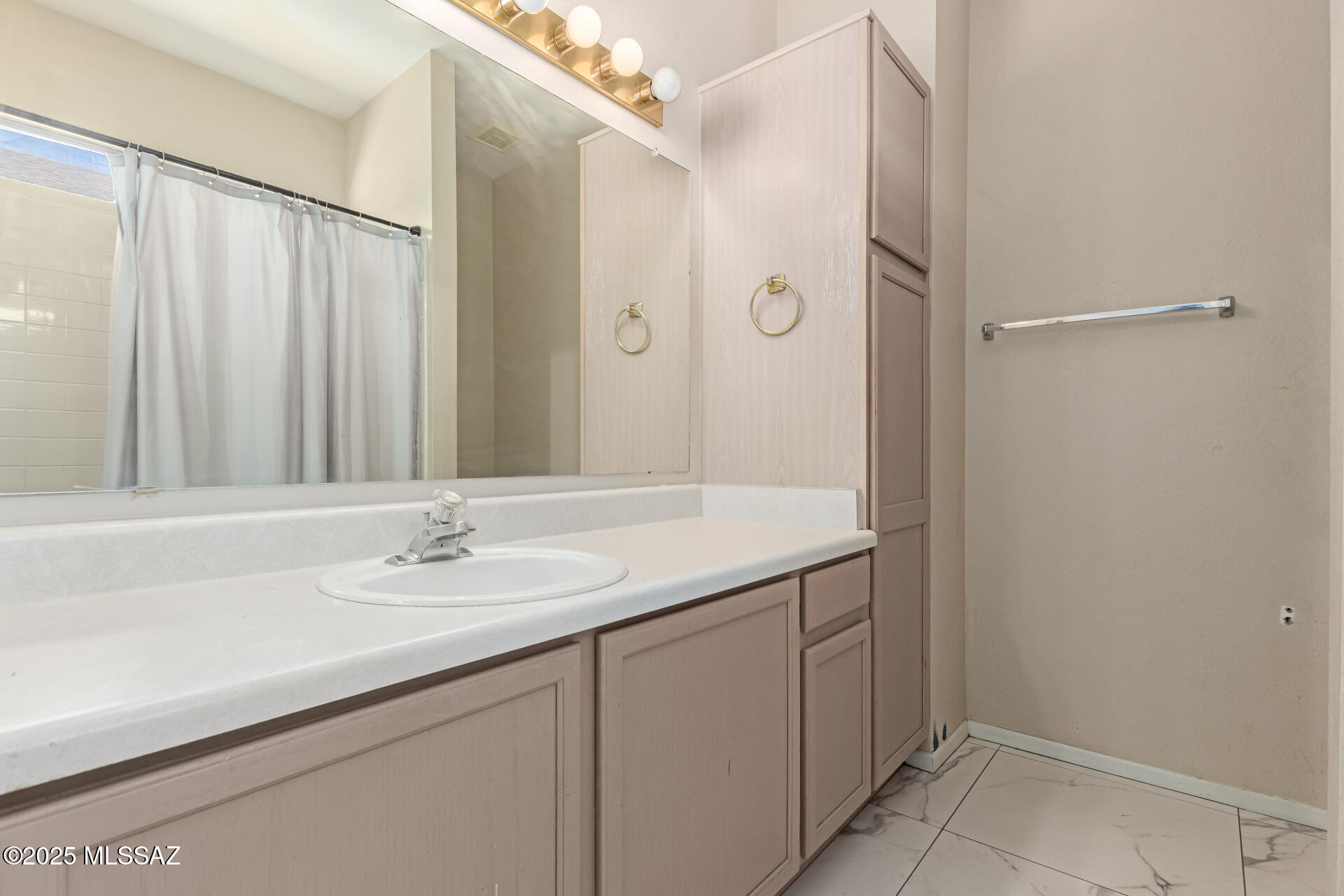 Elliott Homes At Rita Ranch (1-521) - Residential