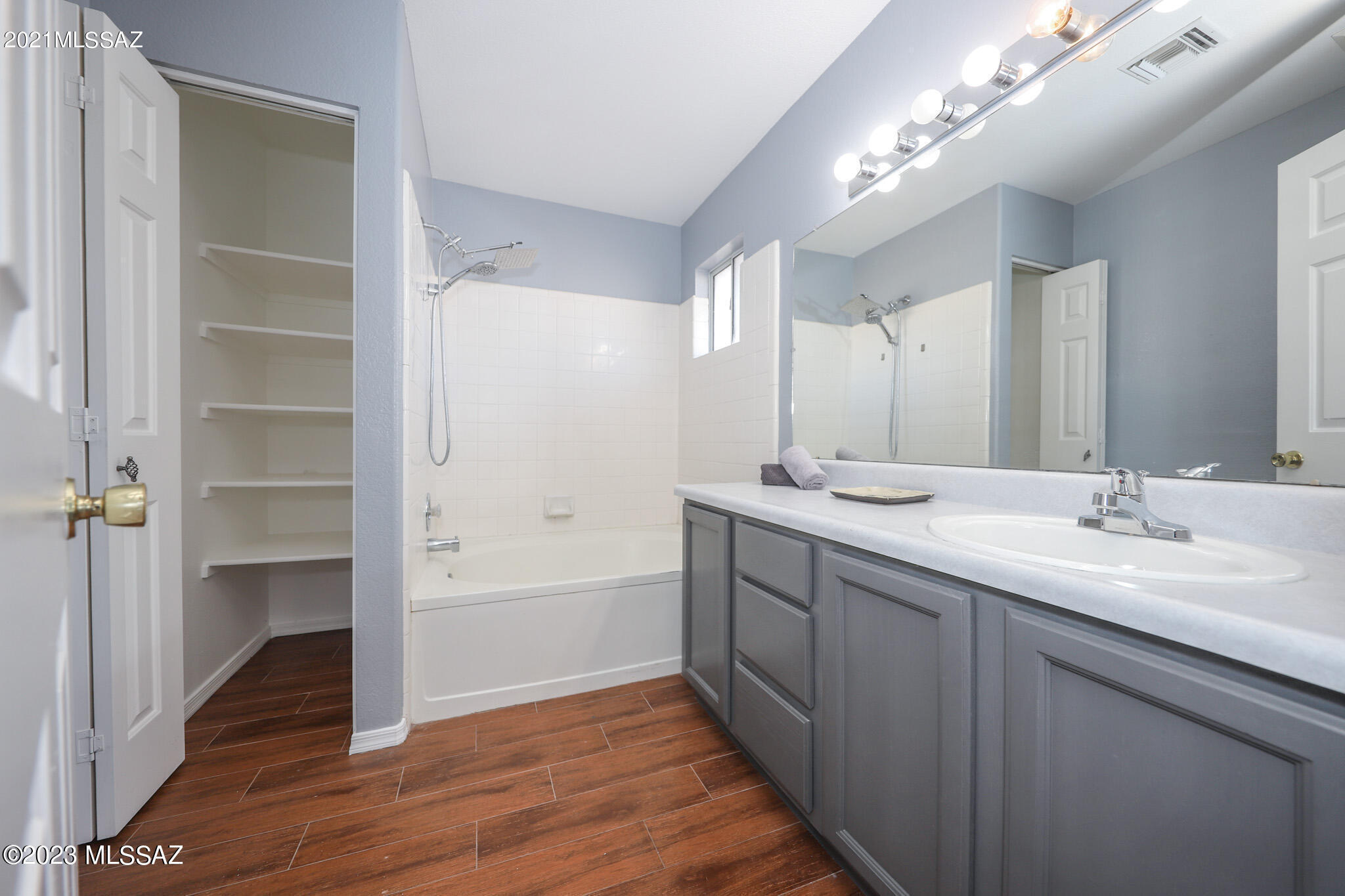 Fairway Groves (91-160) - Residential