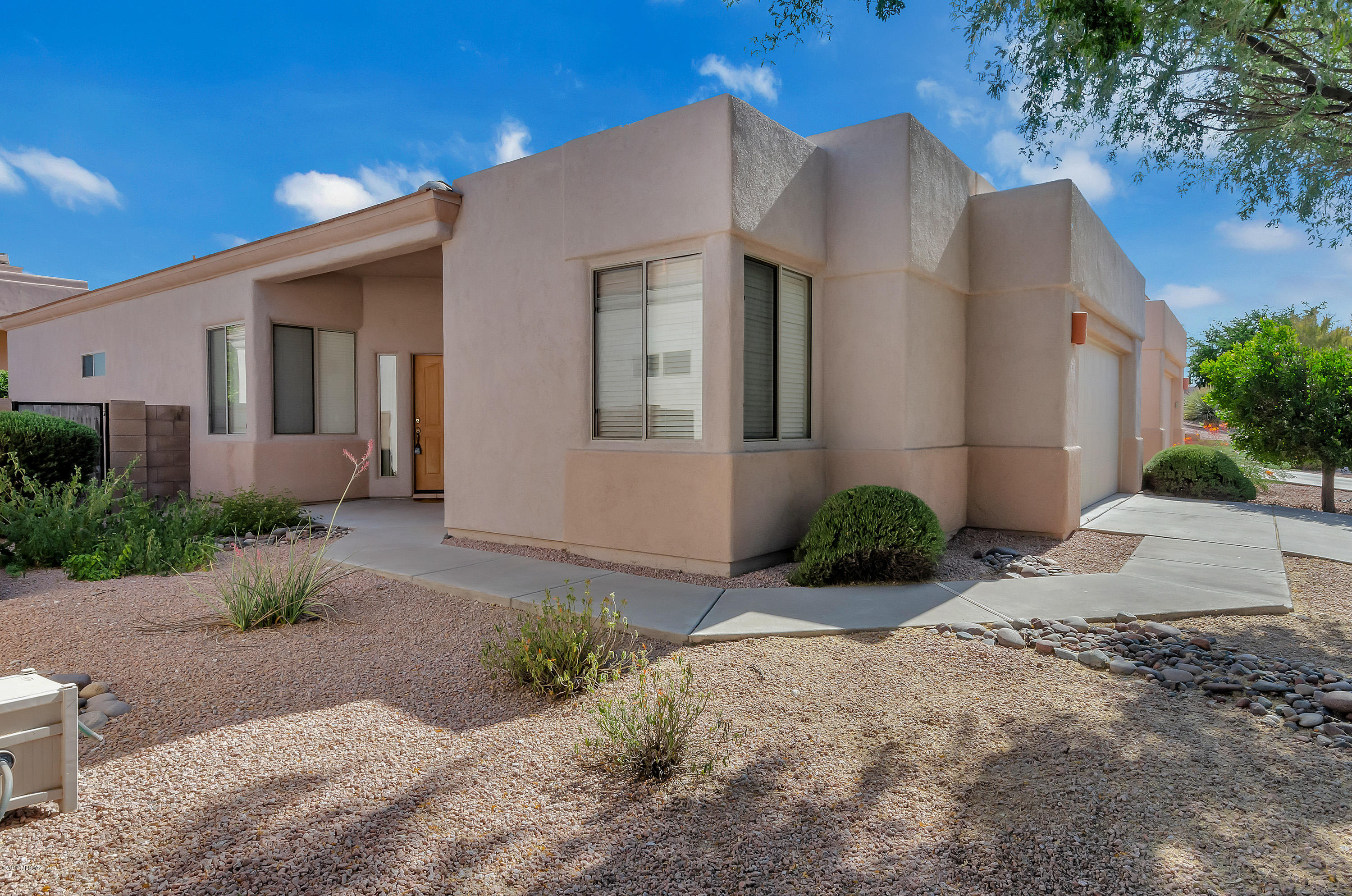 Rancho Esperero (1-343) - Residential