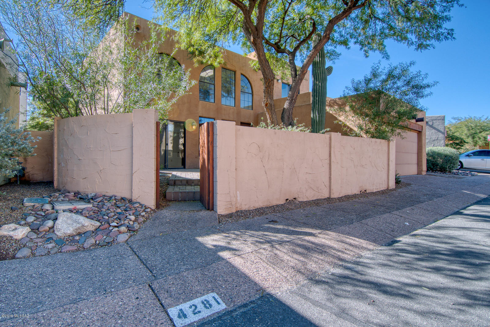 River At North Campbell (1-59) - Residential