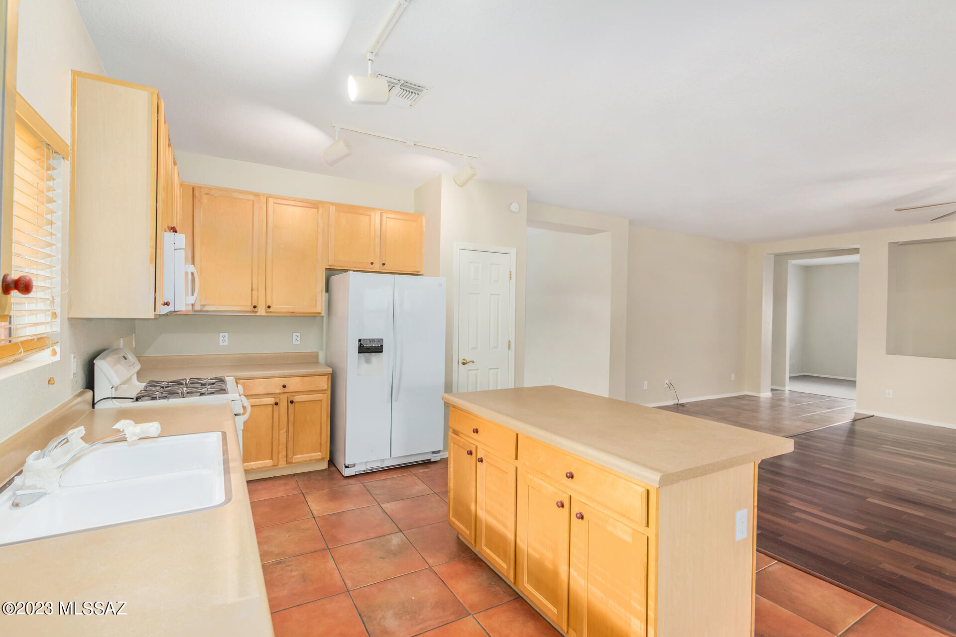 Rancho Del Lago (207-388) - Residential