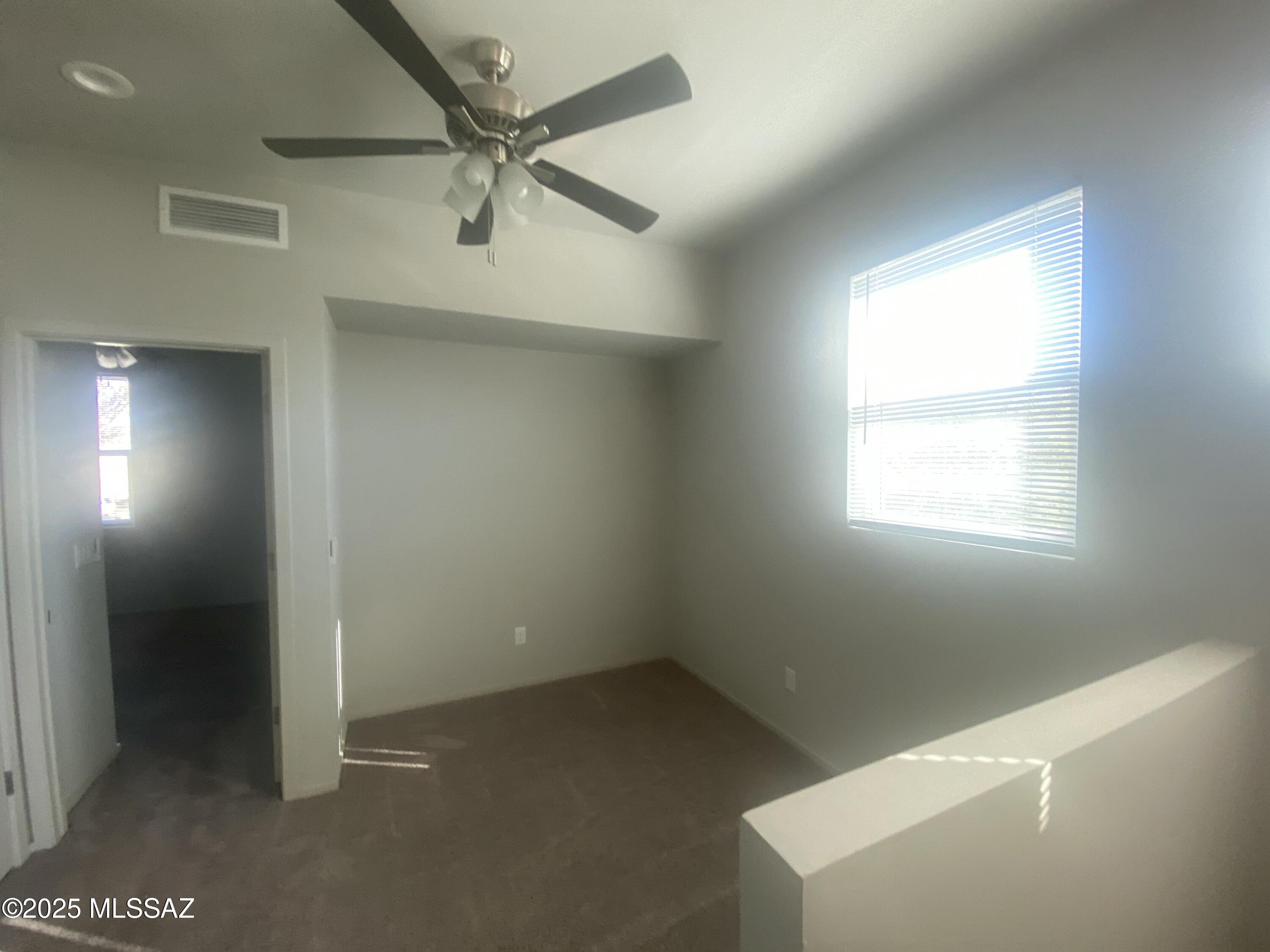 Park Modern SQ20153240738 - Residential Lease