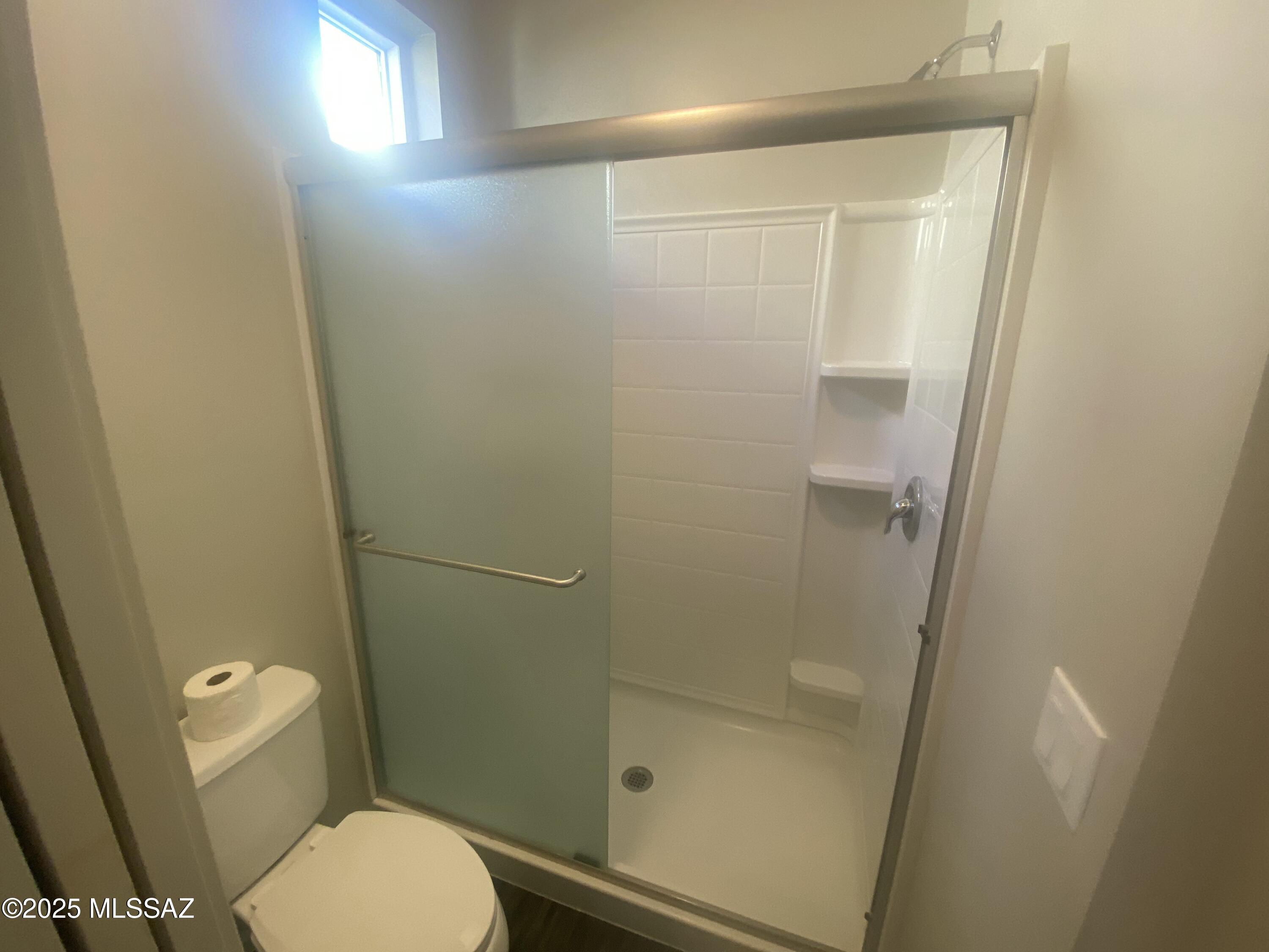 Park Modern SQ20153240738 - Residential Lease