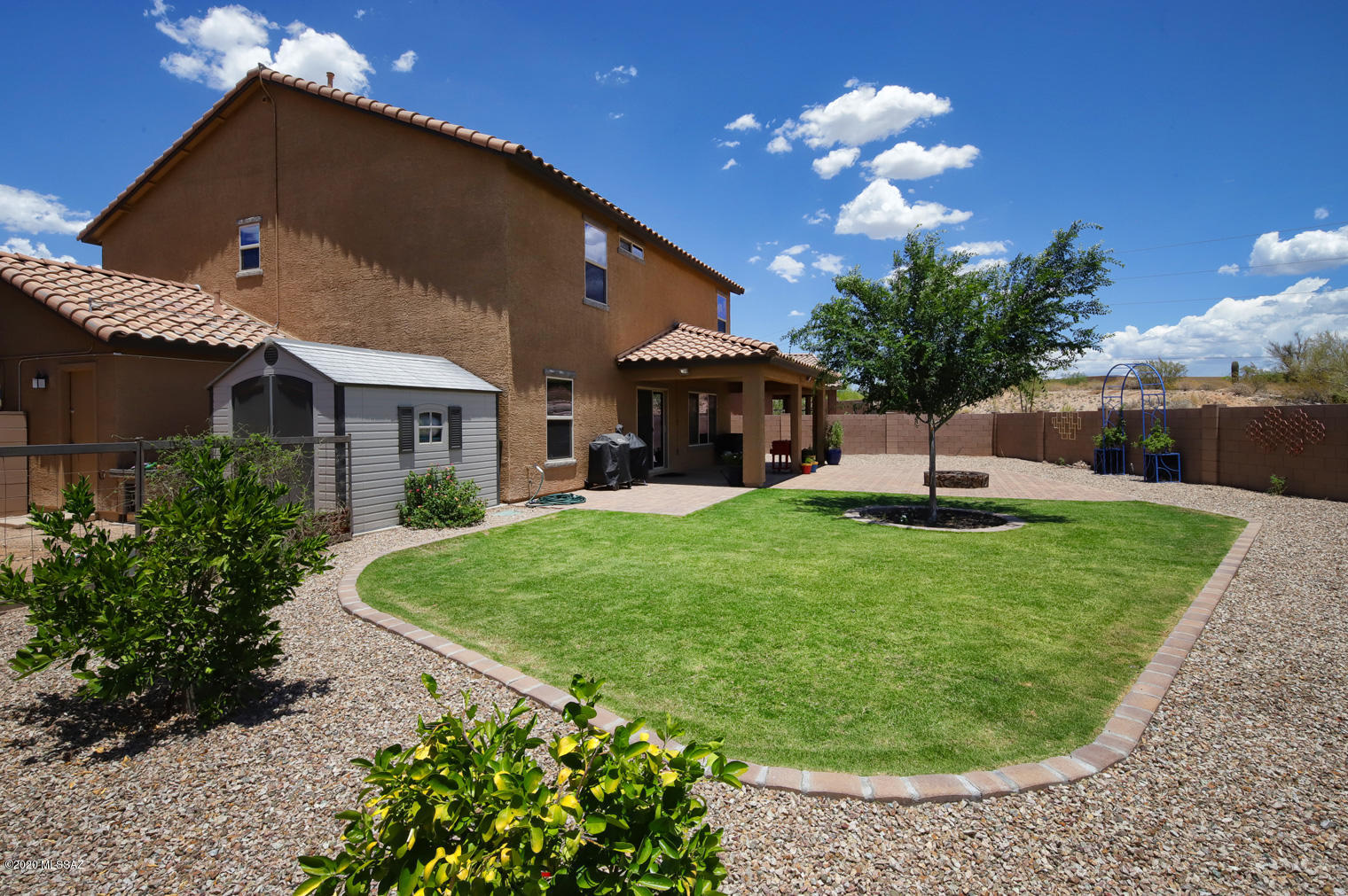 La Cima Esplendora - Residential