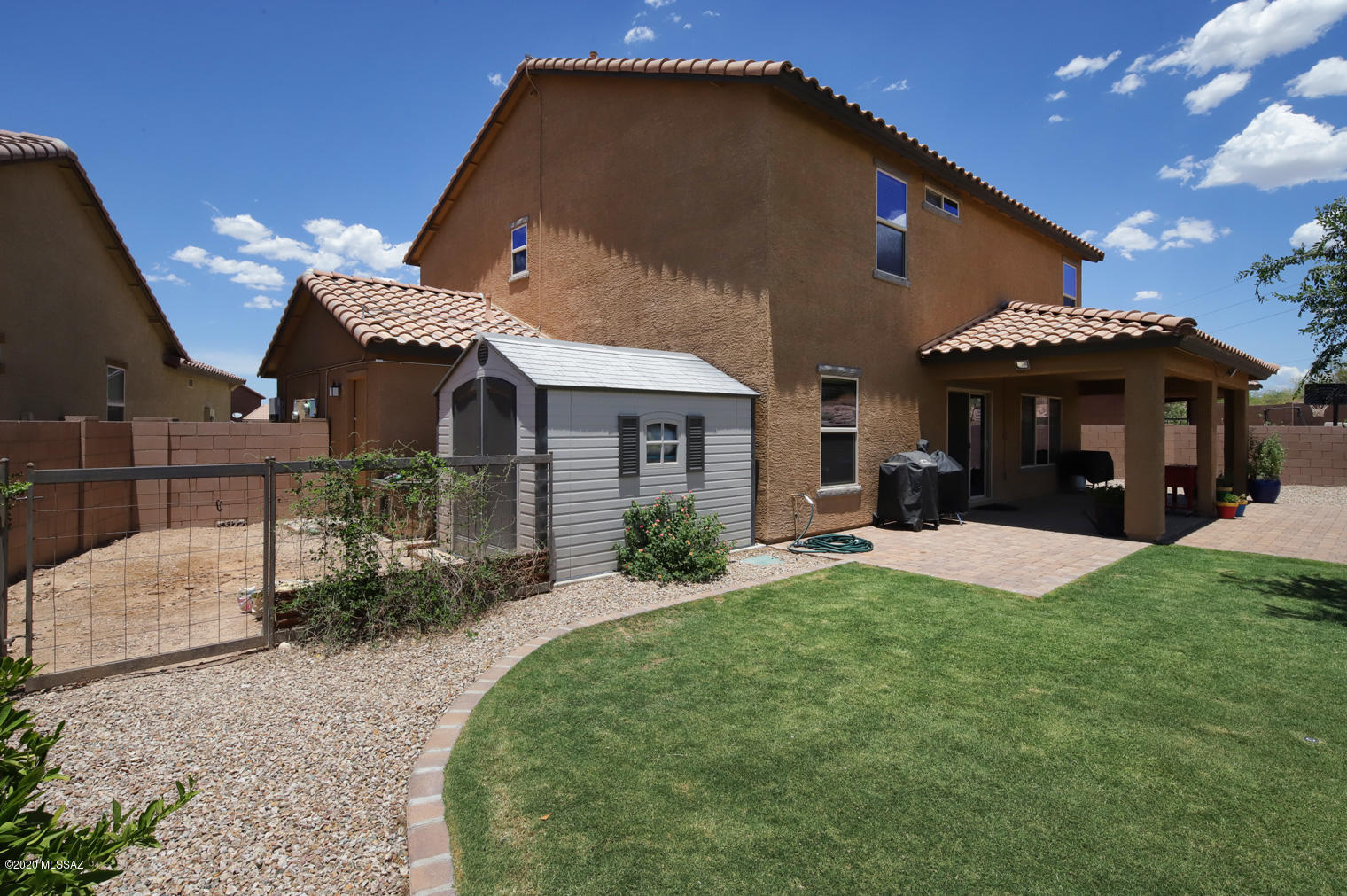 La Cima Esplendora - Residential