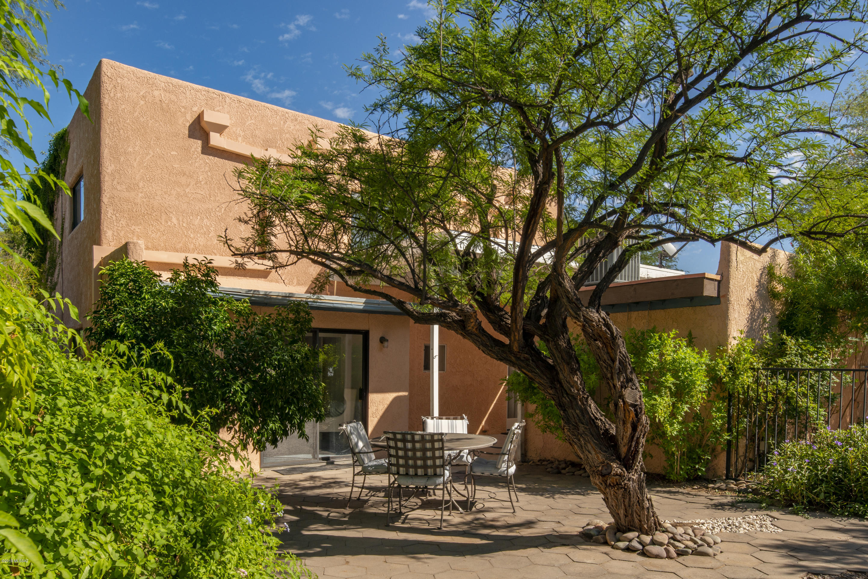 Bentley Place (1-9) - Residential