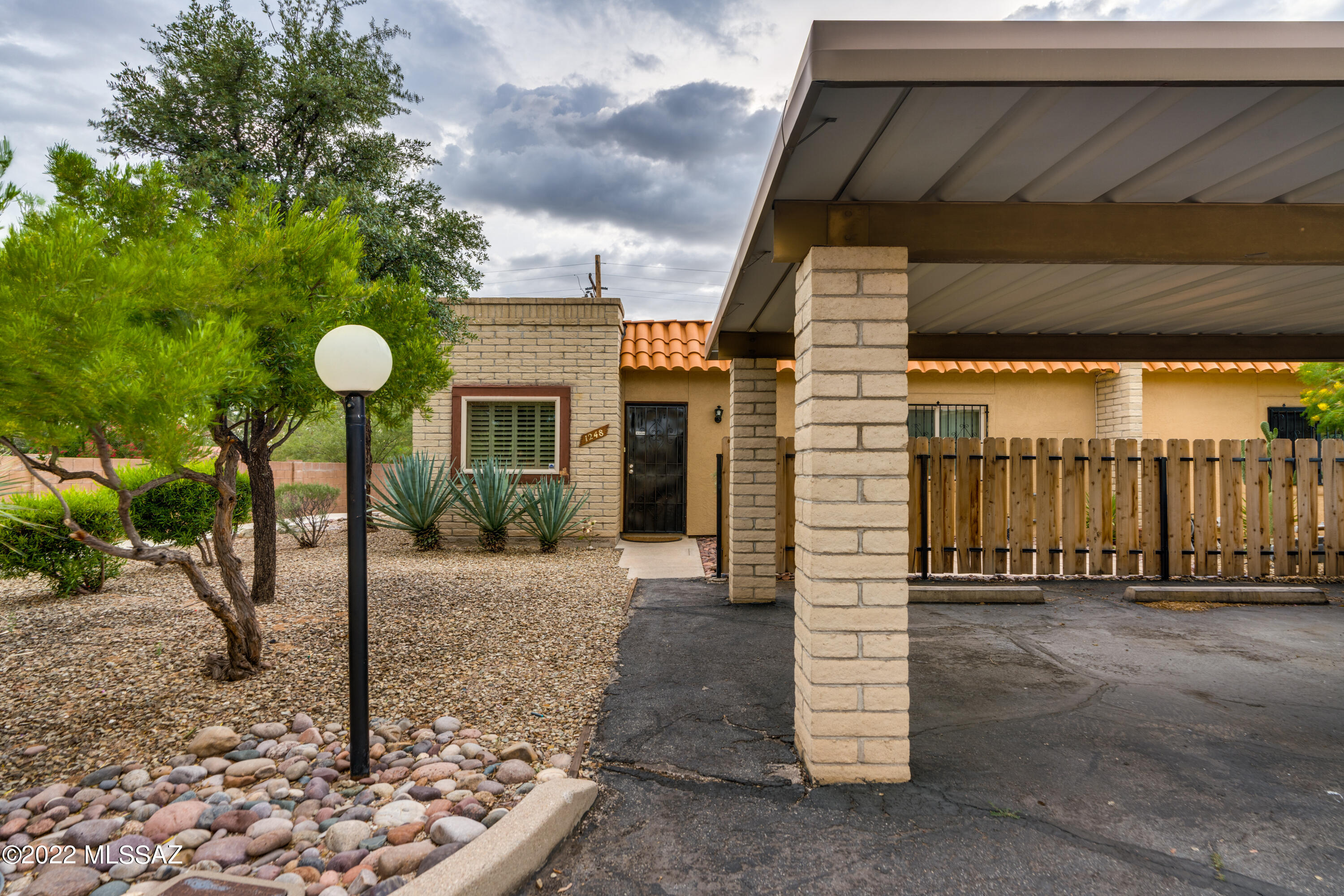 Mission Oaks (1-90) - Residential