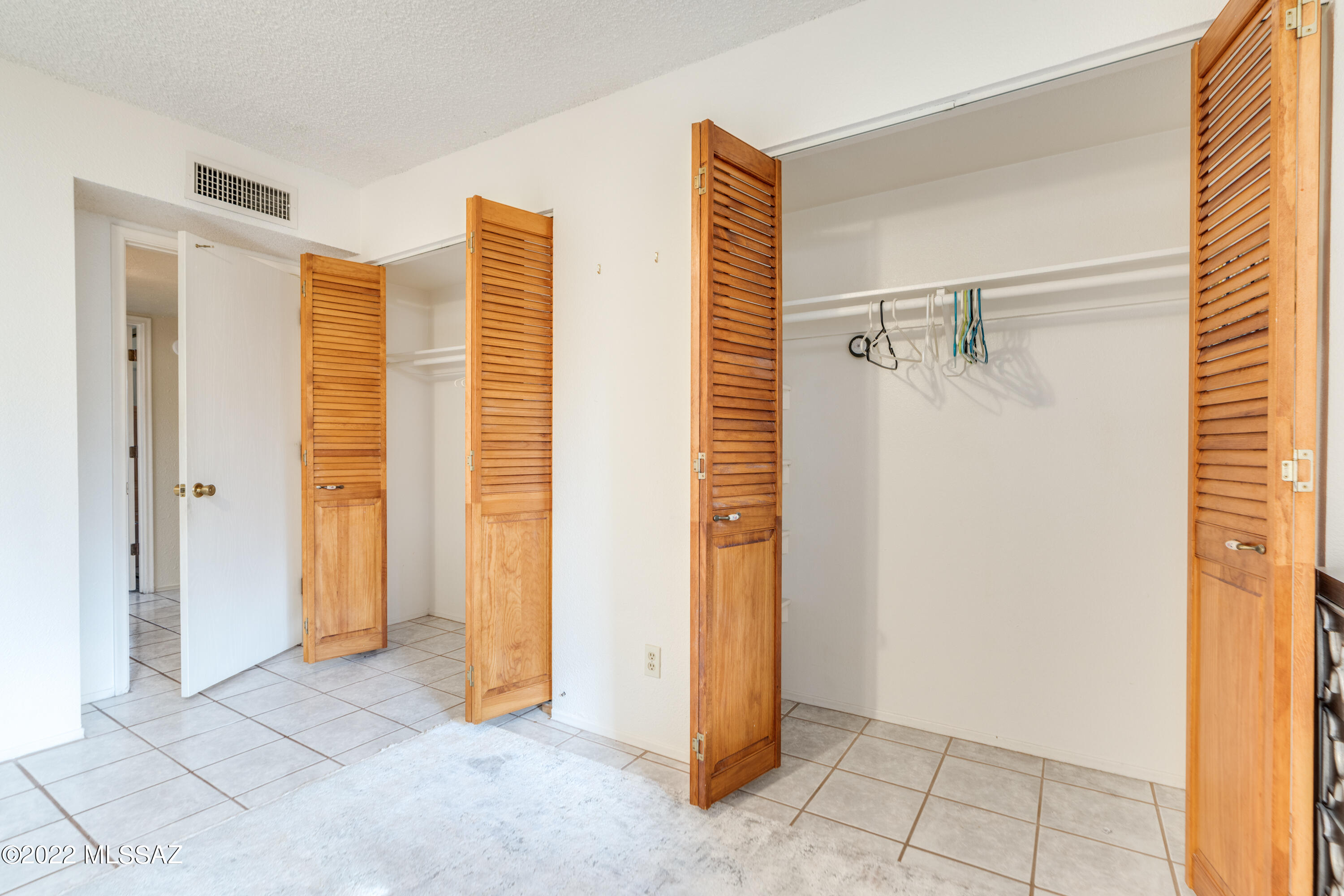 Mission Oaks (1-90) - Residential
