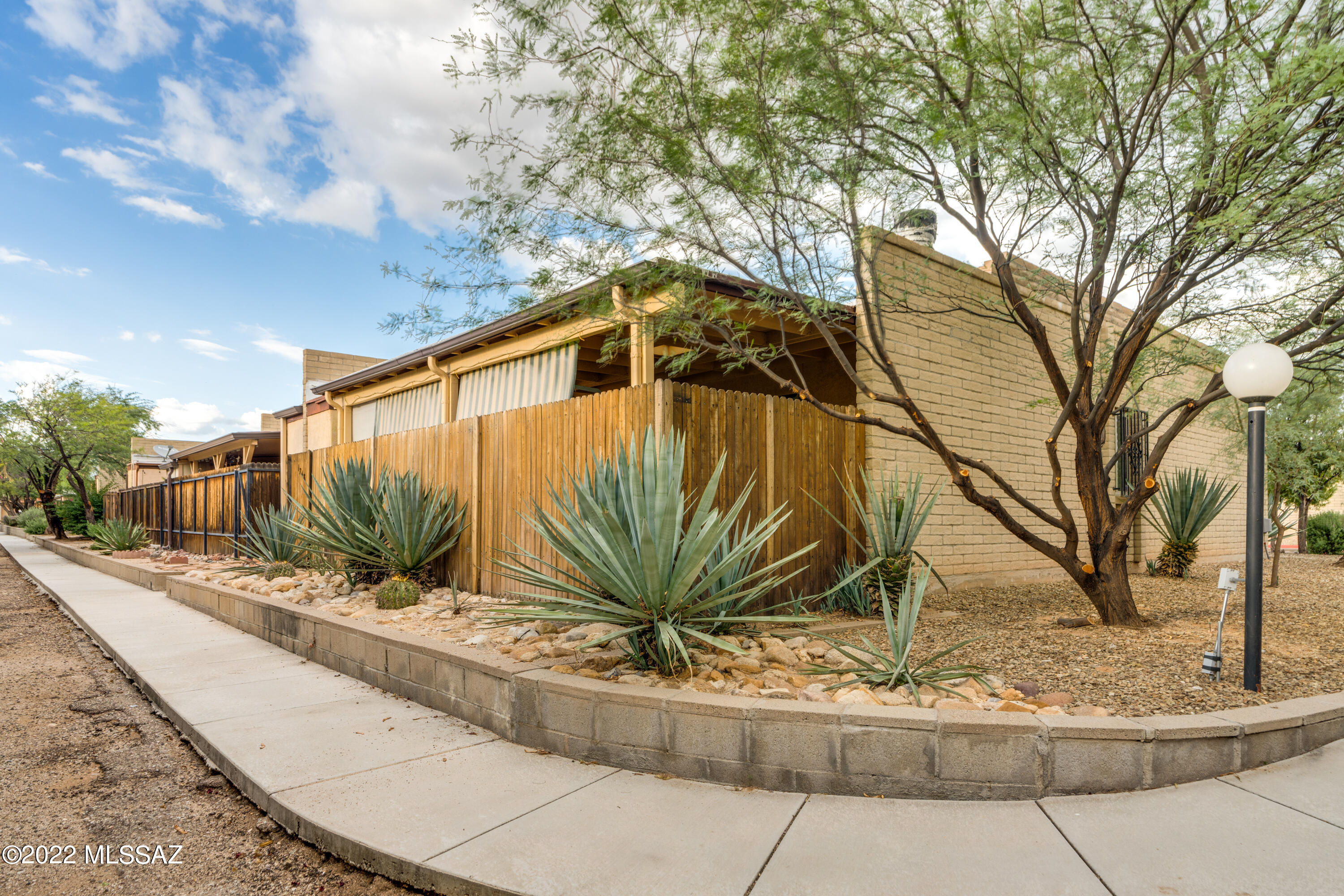 Mission Oaks (1-90) - Residential