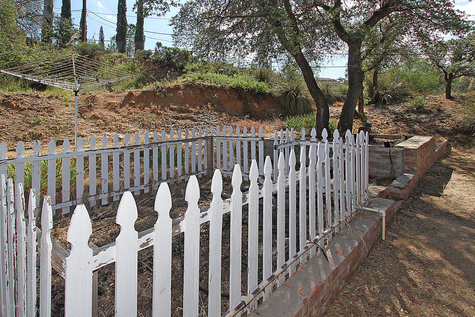 Los Robles Estates - Residential