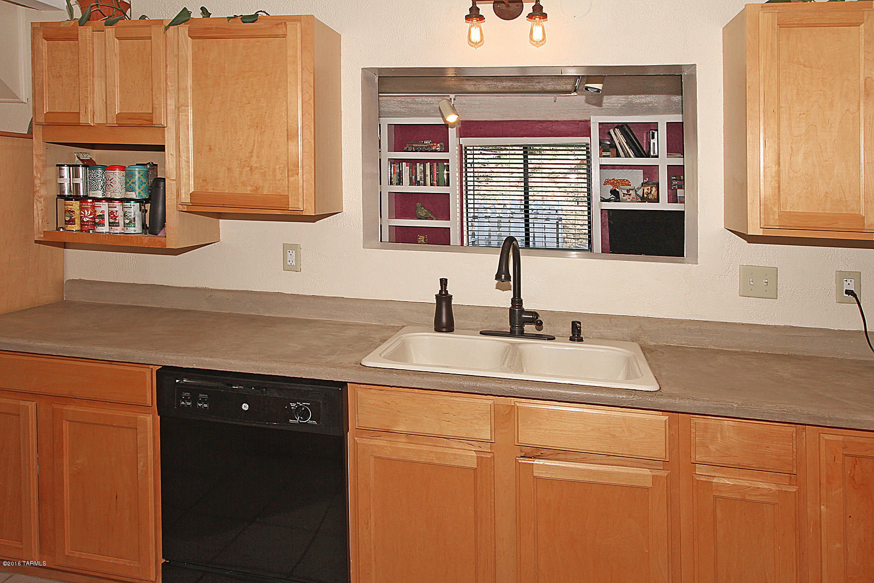 Los Robles Estates - Residential