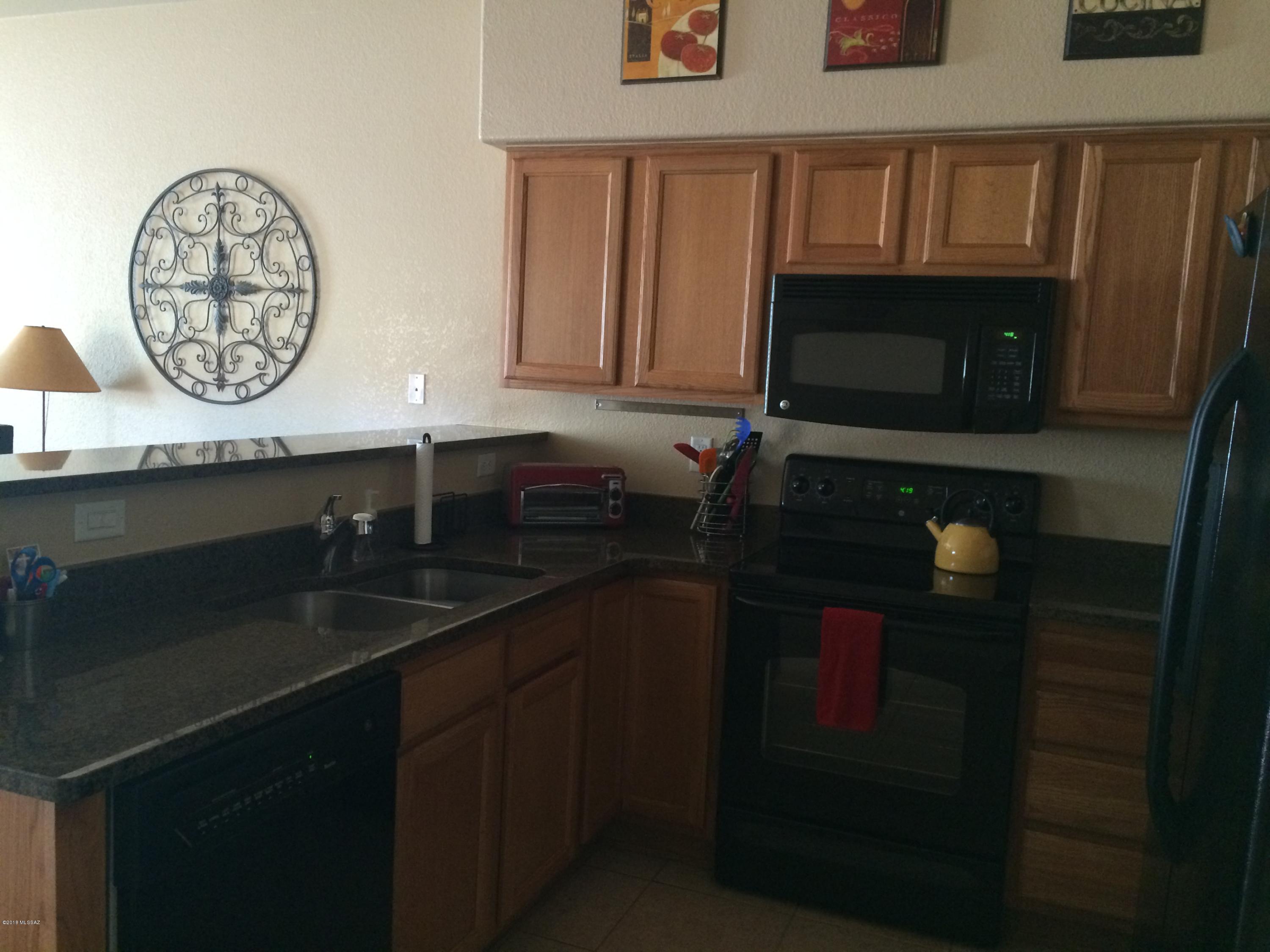 Mountain View Condos. (1-76) - Residential