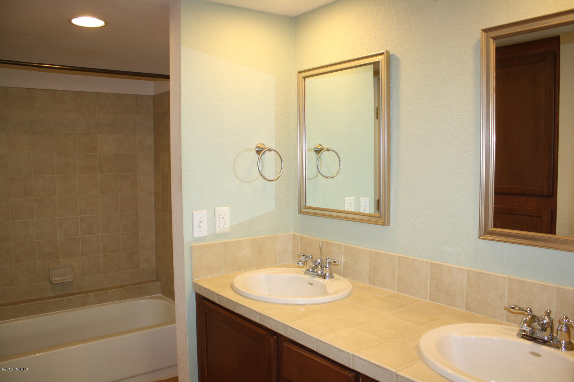 Ventana Vista Condominiums - Residential Lease