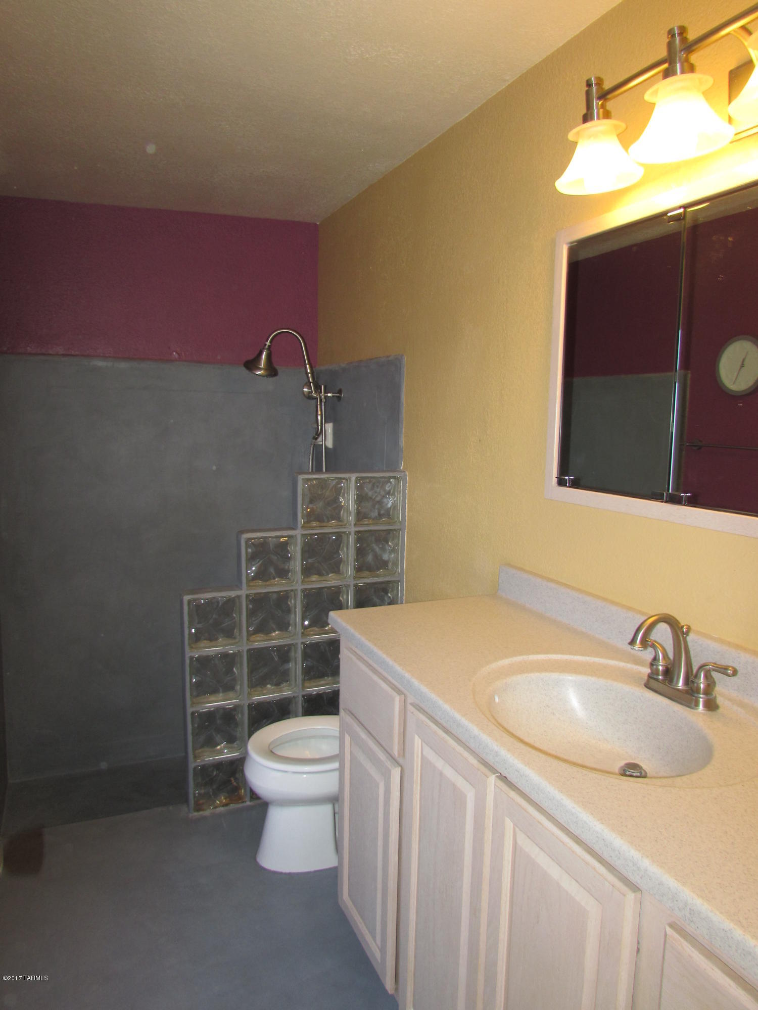 Tres Lomas North 3  (1-81) - Residential Lease