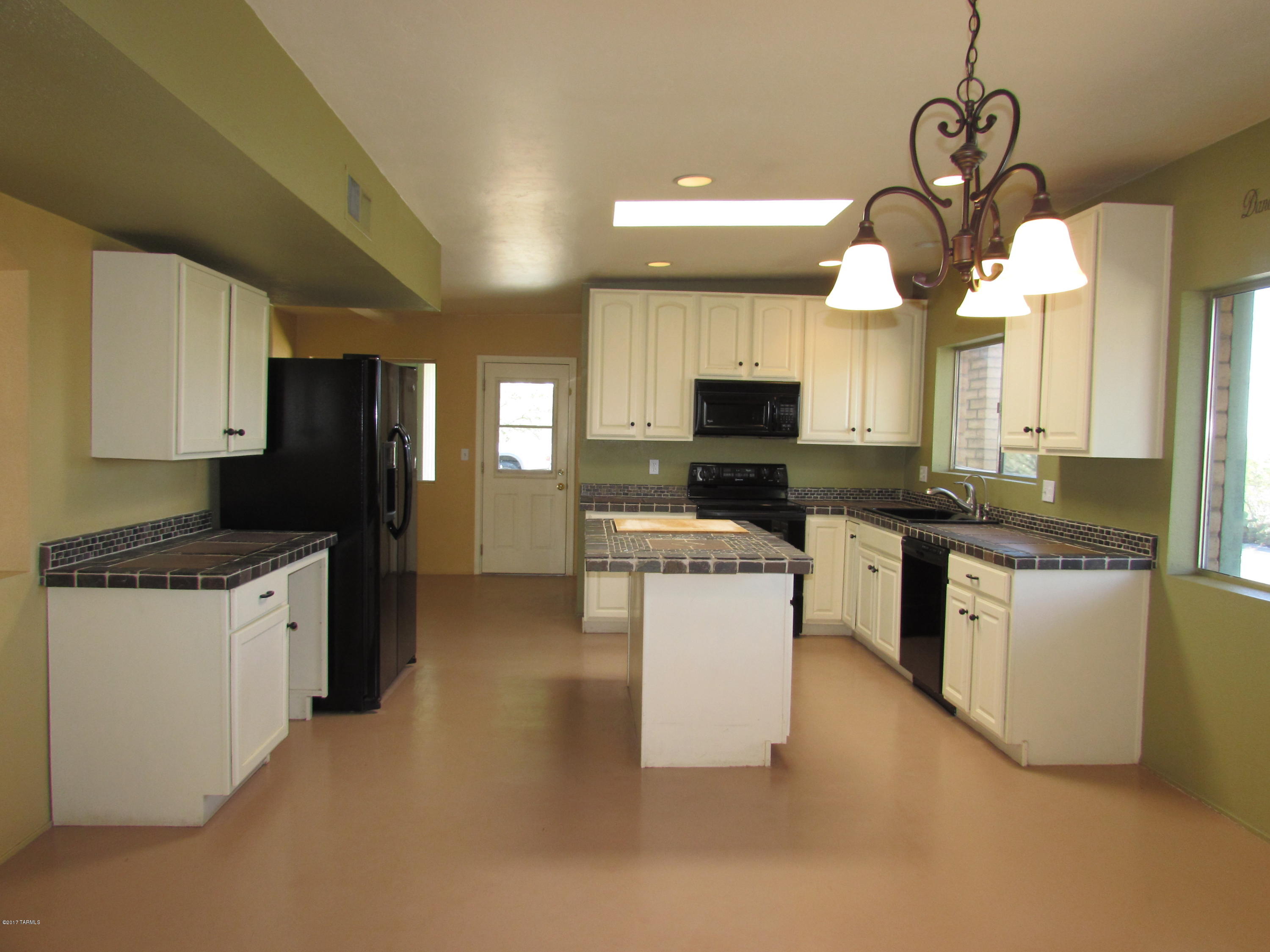 Tres Lomas North 3  (1-81) - Residential Lease