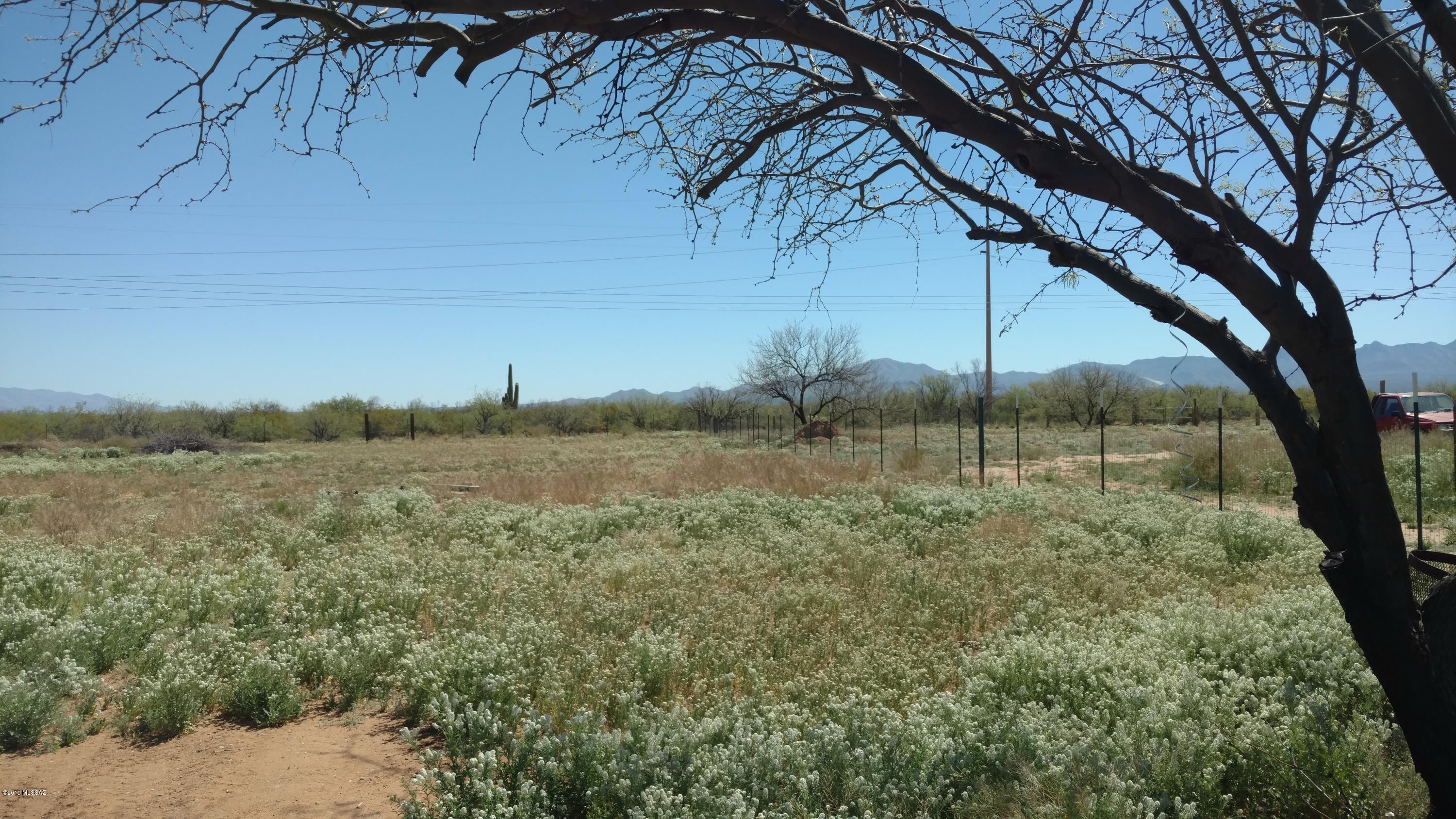 Sahuarita Road - Land