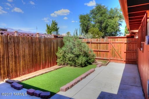 Las Casitas Del Pueblo (1-53) - Residential Lease