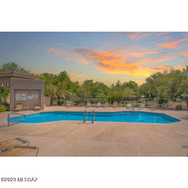 Vistoso Golf Casitas (101-126, 201-226) - Residential