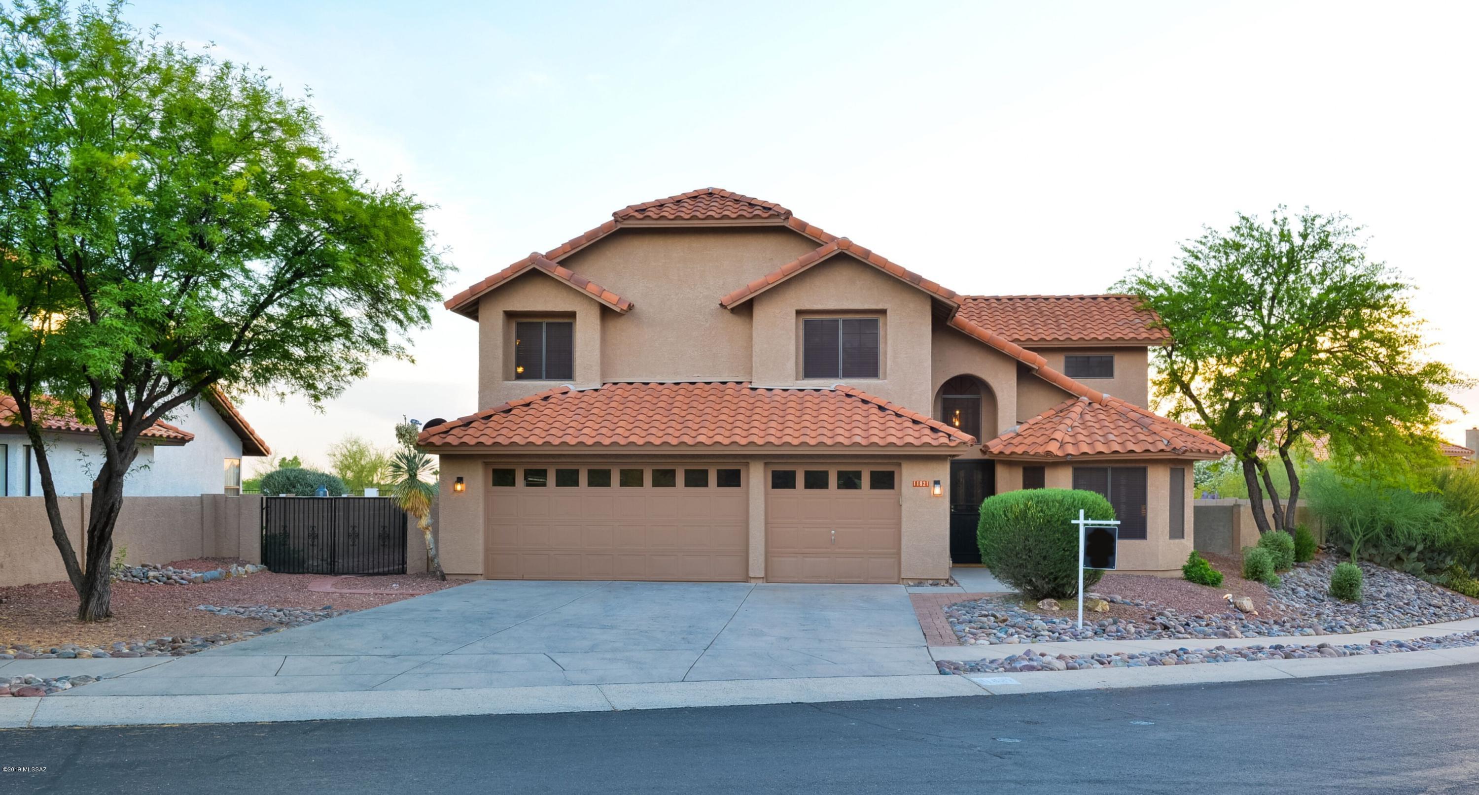 Spectacular Spacious 4 bed/3bath Remodeled Contemporary in Copper Creek w/ 3 Car Garage, Sparkling Pebble Tec Pool w/Travertine Pool Decking. Open Floorplan w/ Formal Living & Dining Area, Vaulted Family Room w/  Fireplace Opens into a  Cooks Kitchen Complete w/ Granite Countertop, Espresso Soft Close Cabinets, 2 Pantries, New Smart Black Stainless Steel Appliances w/ 6 Seat Wrap Around Bar Seating, w/ Eat In Granite Breakfast Bench w/ Cabinet Storage. Enter through French Doors to Relax in your Vaulted Owners Suite w/ Seating Area, Granite Double Vanity, His and Her Closets, Garden Tub w/ Separate Tile Shower Grand Staircase to Loft, 3 Large Bedrooms & Full Bath. See Upgrades List In Documents