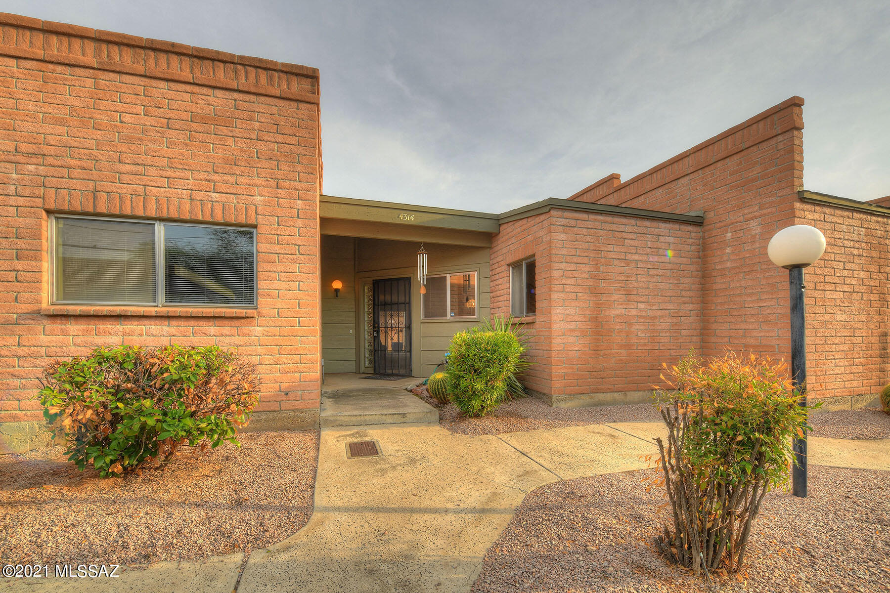 McCormick PlaceTwnhms Blk III (1-71) - Residential