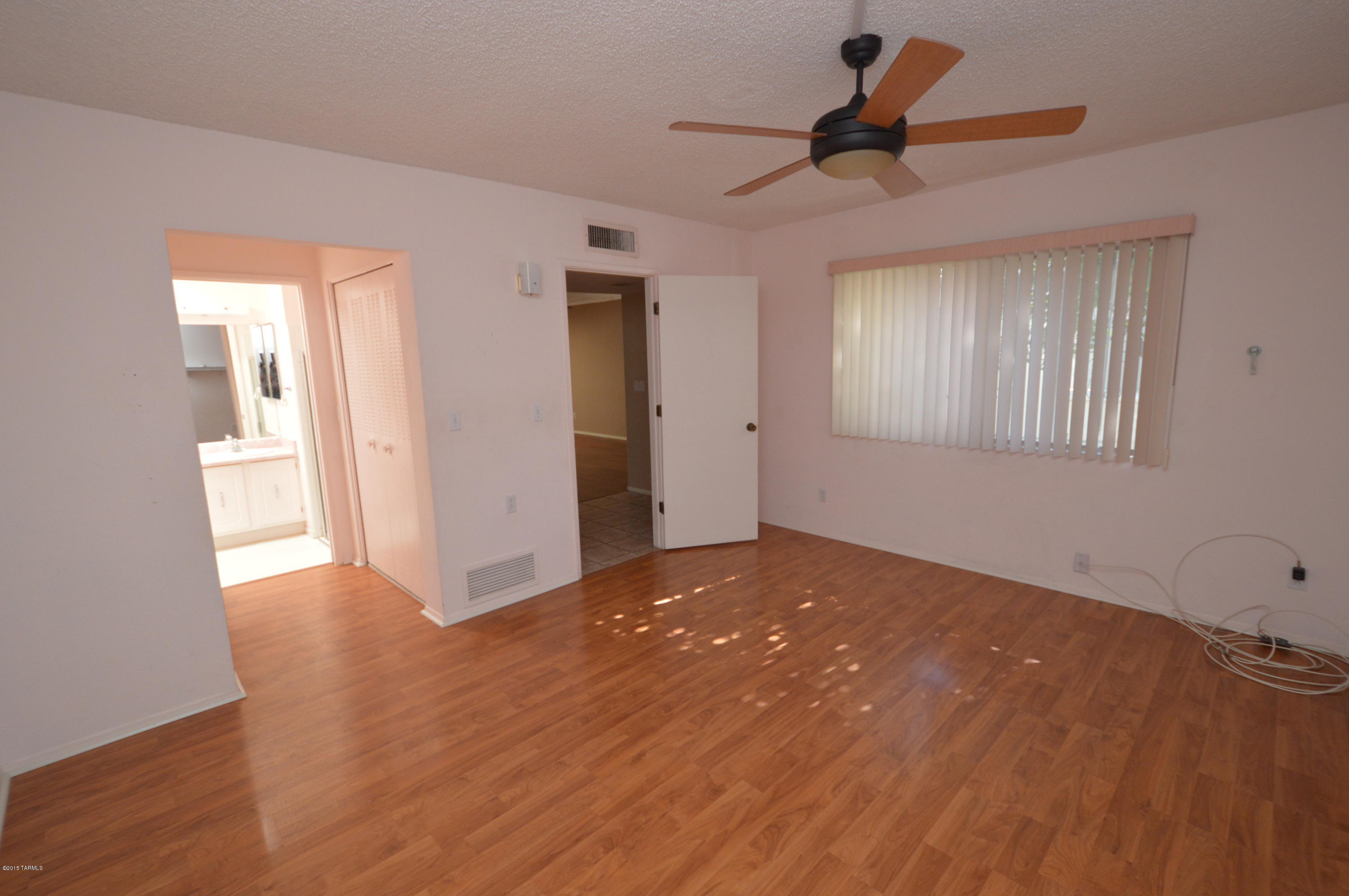 Venice Twnhs (1-15) - Residential Lease