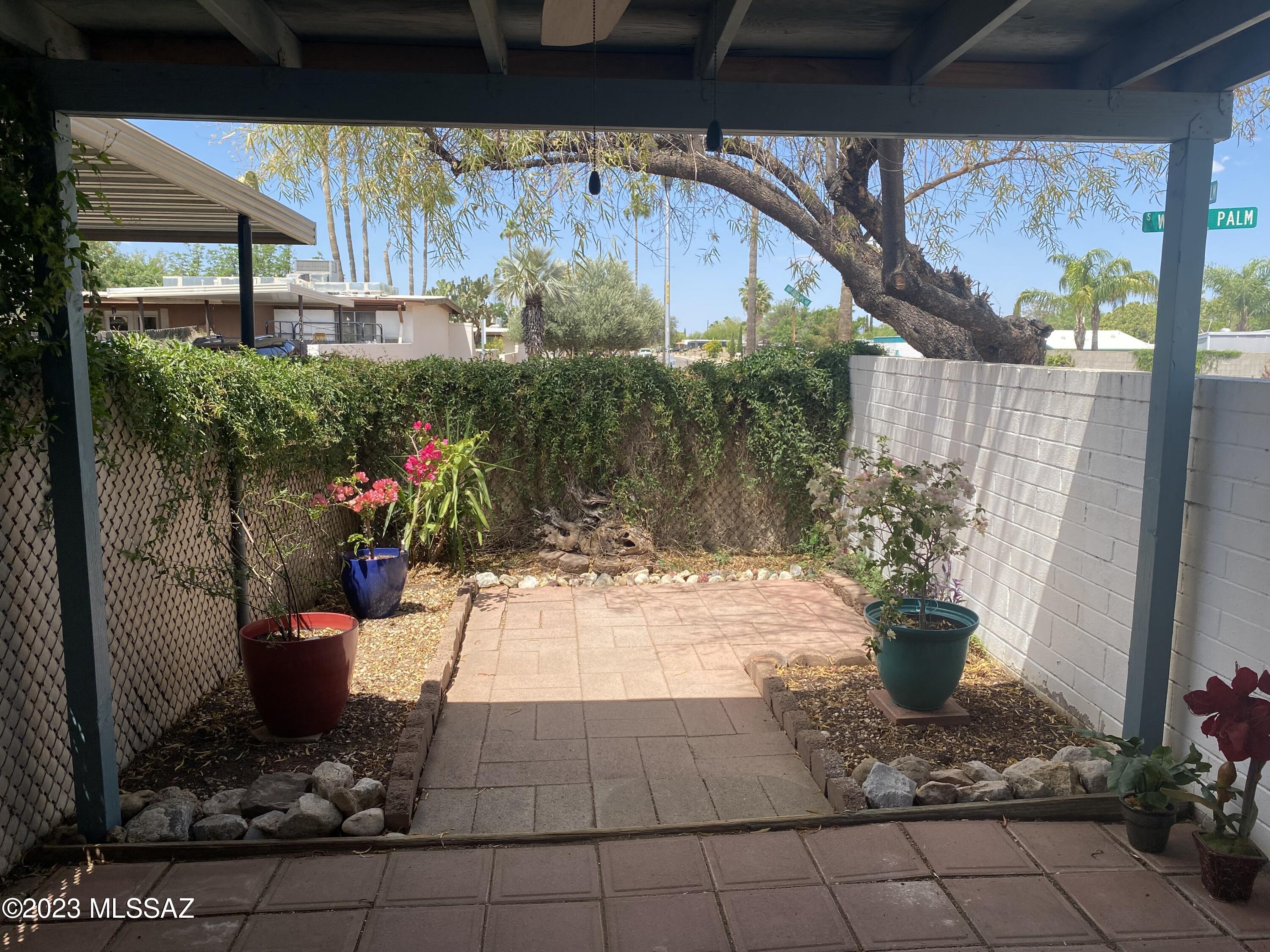 Palm Grove Clusters (186-349, 543) - Residential