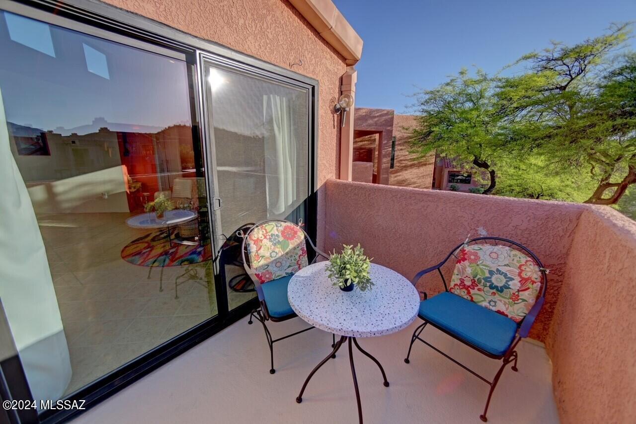 Ventana Vista Condominiums - Residential