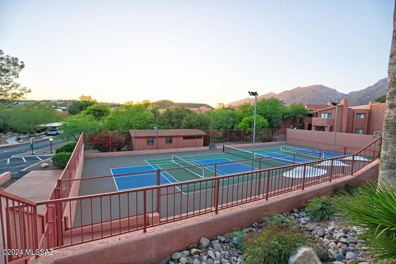 Ventana Vista Condominiums - Residential