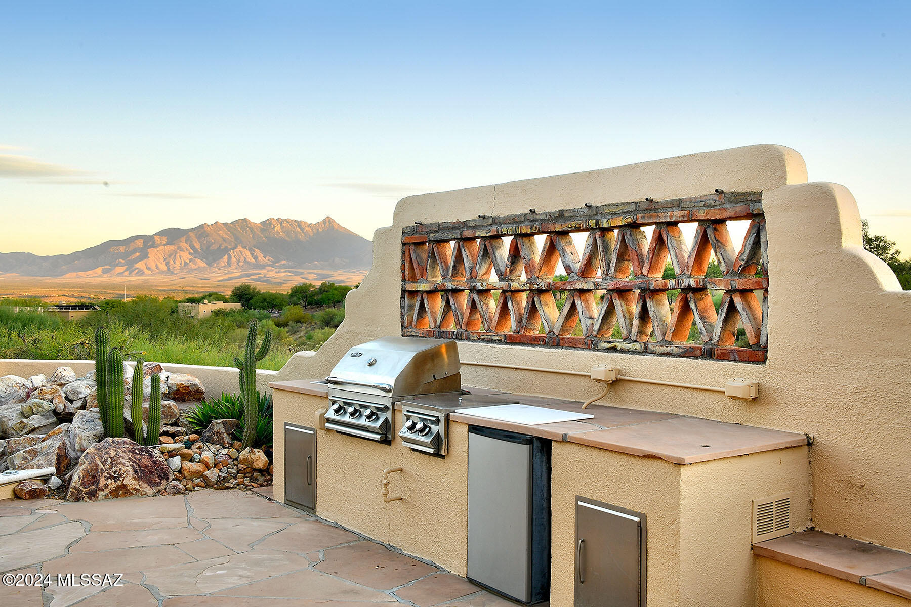 Solar Del Viejo (1-81) - Residential