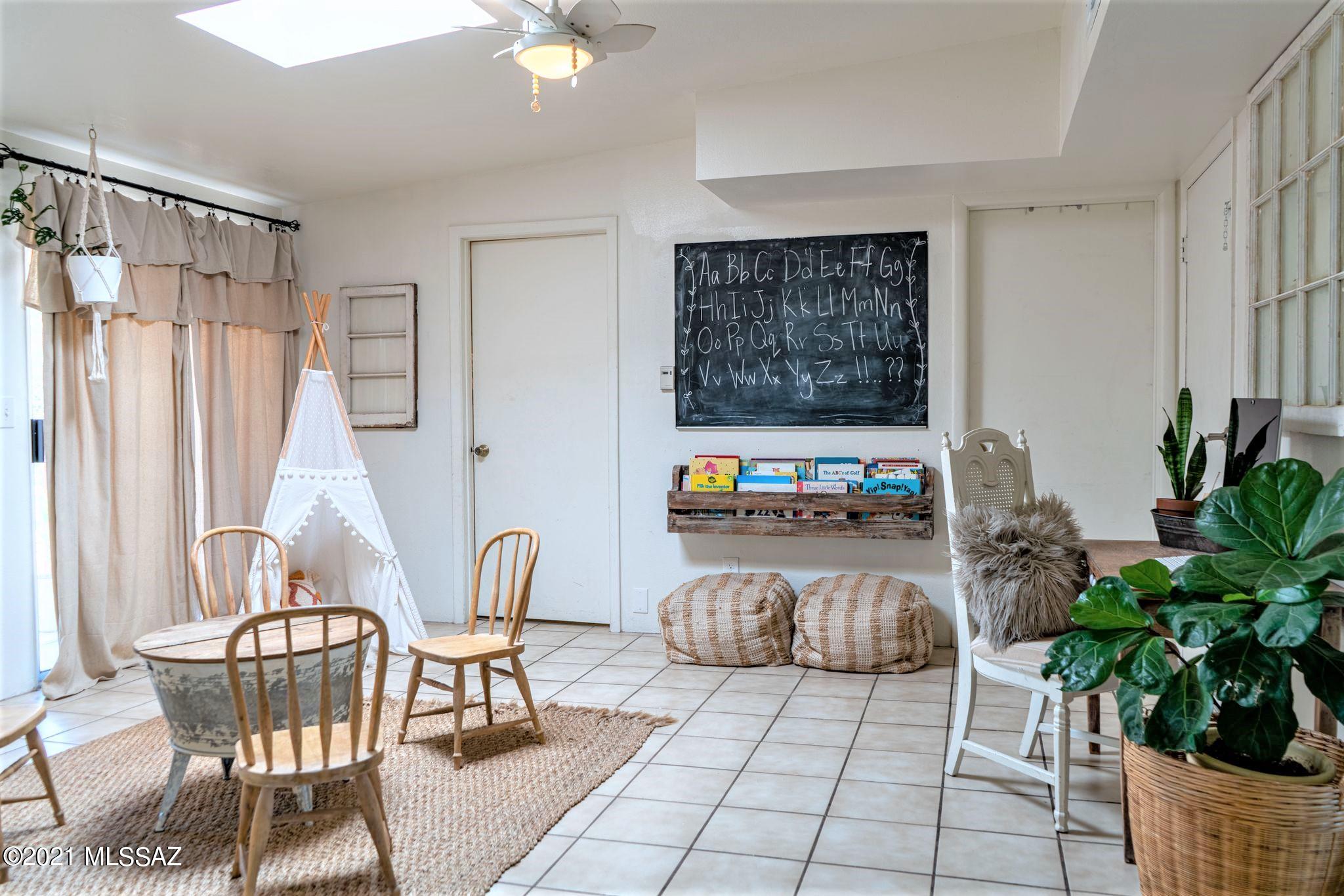 Casas Adobes No.2 (439-520) - Residential
