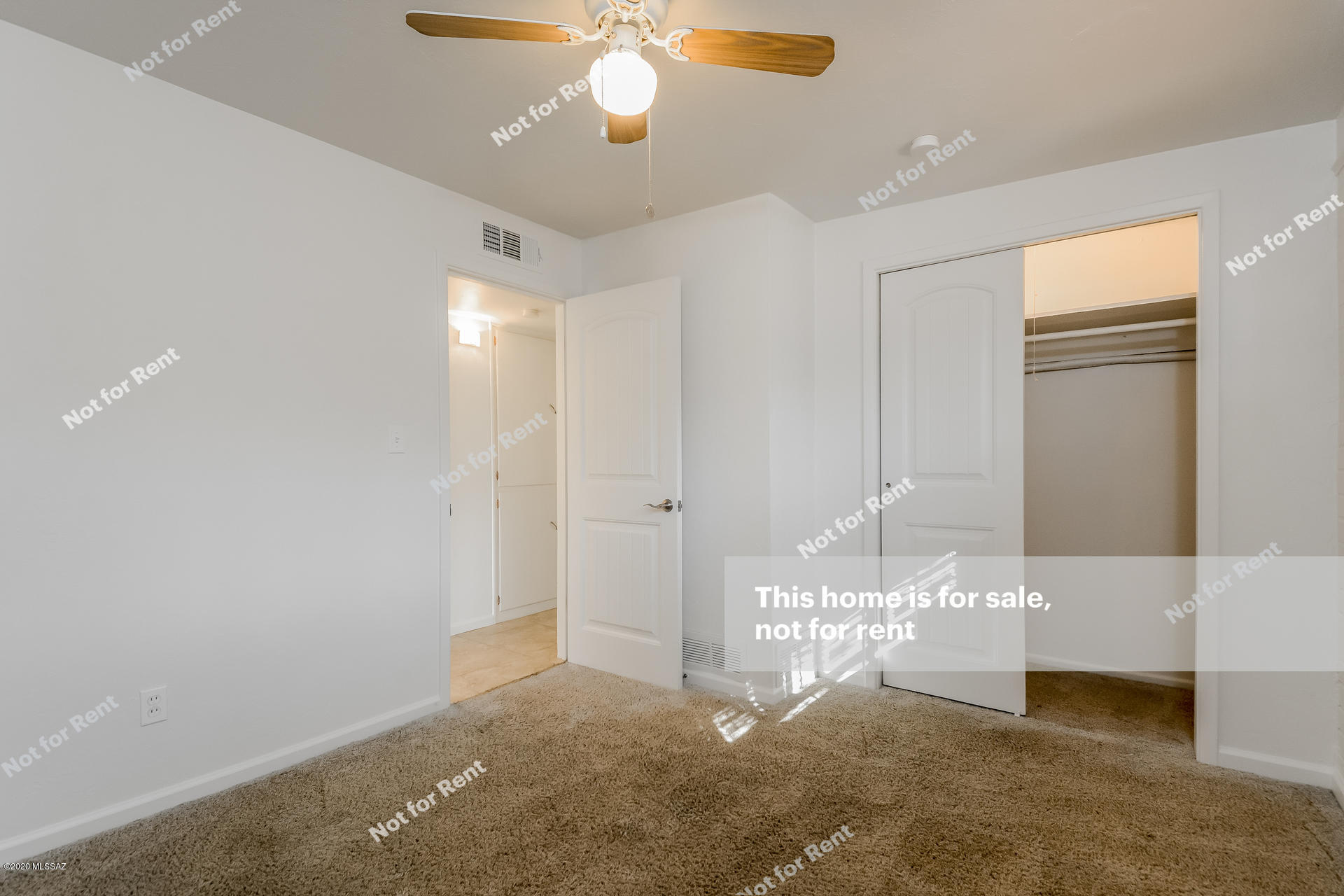 Country Club Manor - Residential