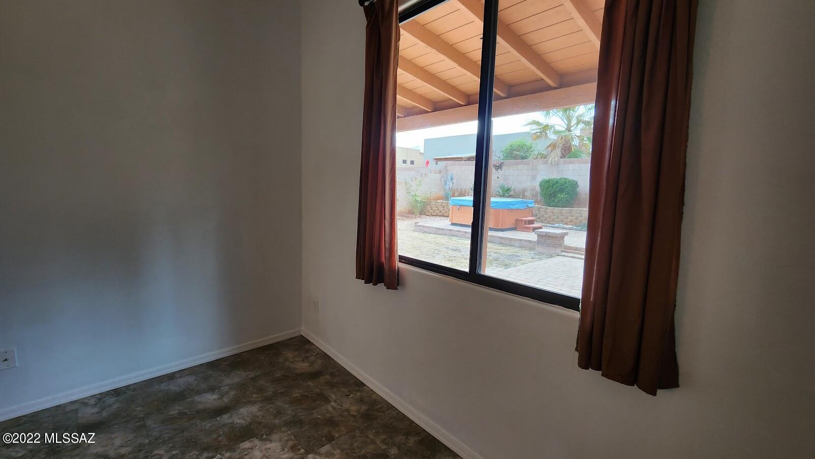 Legends/Valiente - Residential