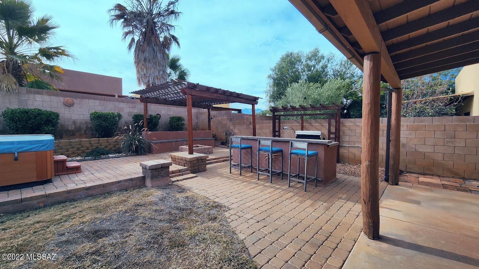 Legends/Valiente - Residential