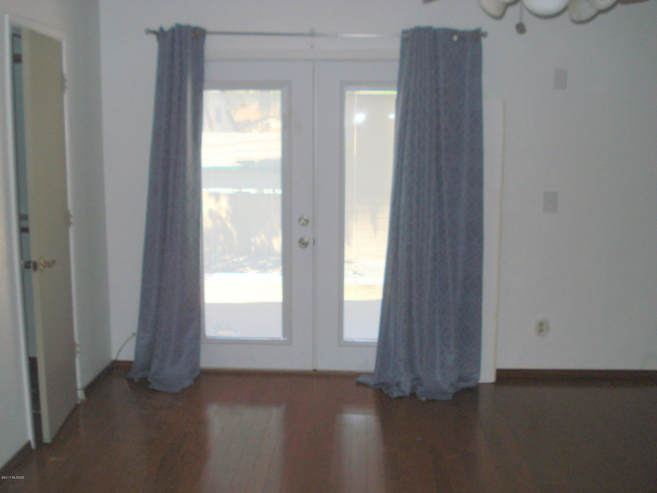 Mission West (1-370) - Residential