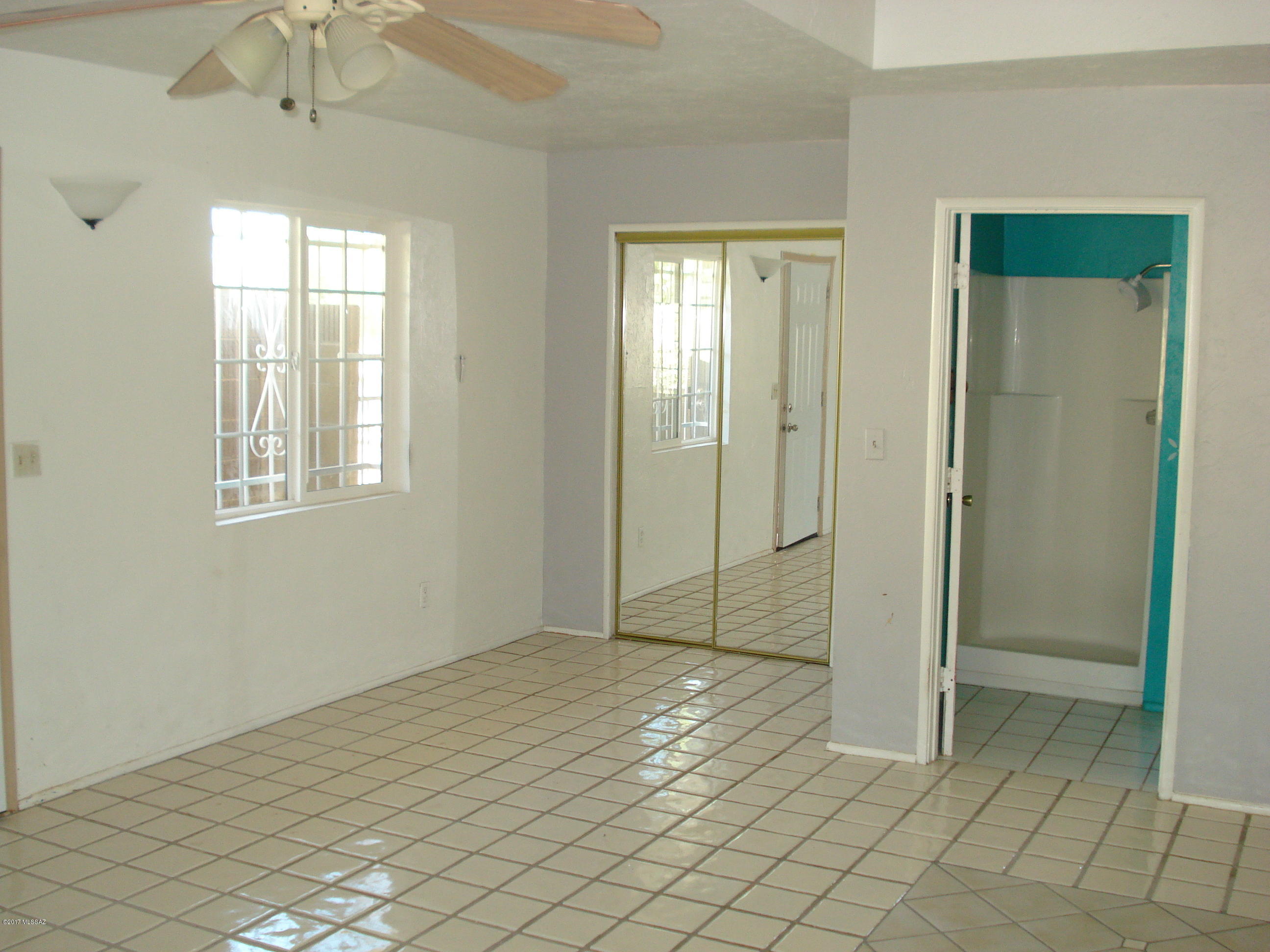 Mission West (1-370) - Residential