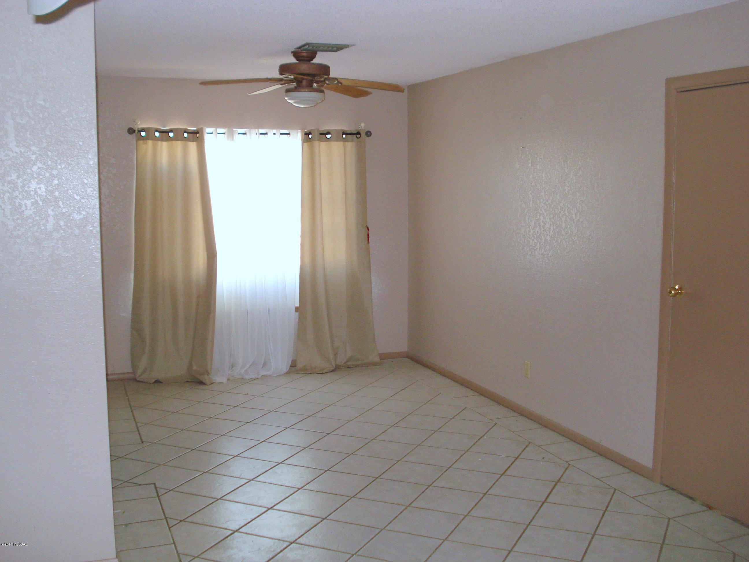 Mission West (1-370) - Residential