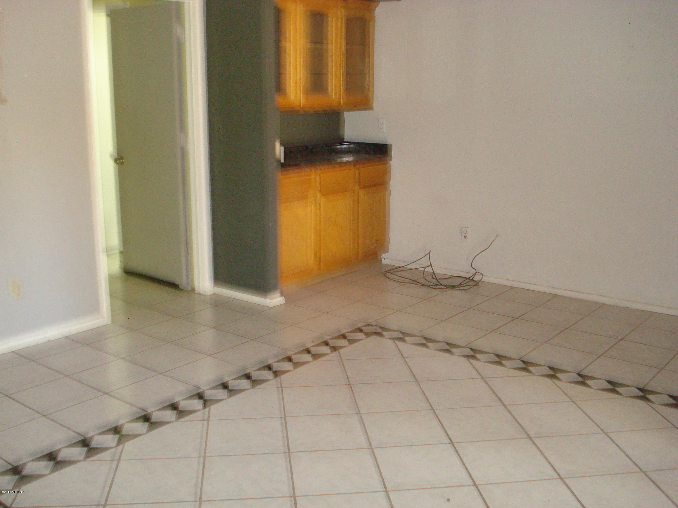 Mission West (1-370) - Residential