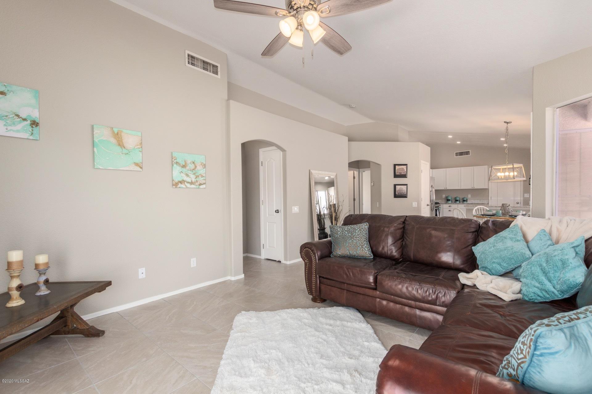 Bluffs (The) 2 - Residential