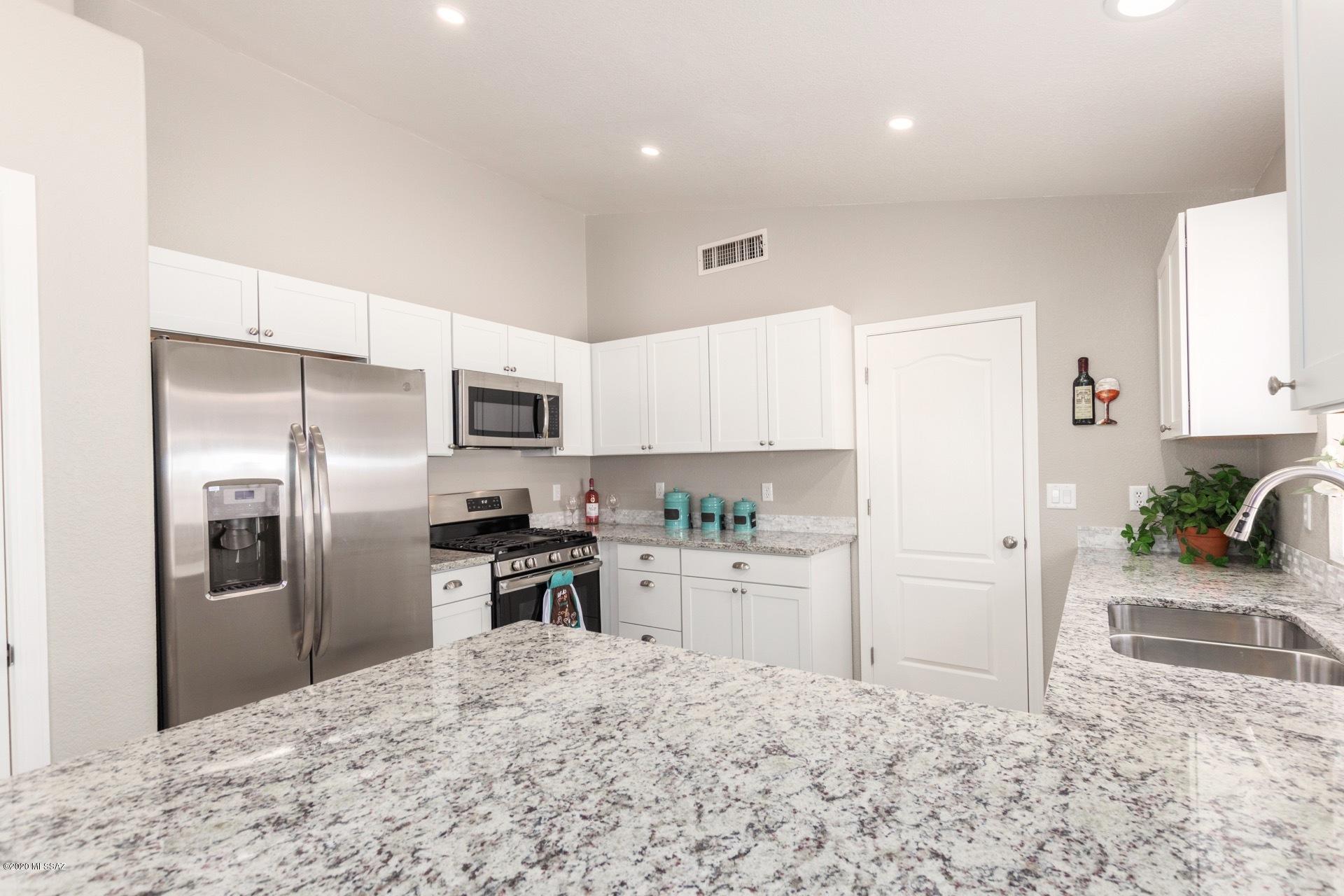 Bluffs (The) 2 - Residential