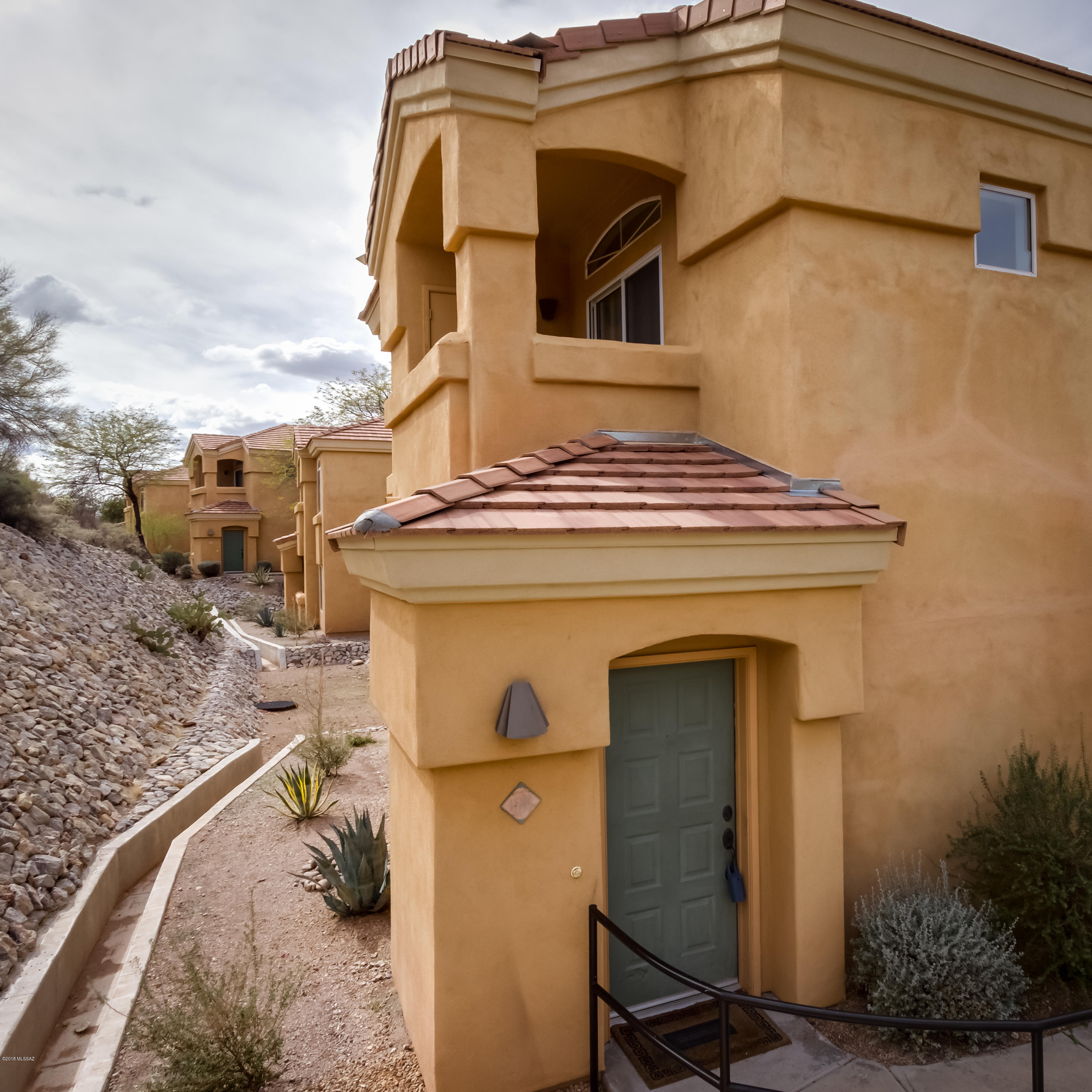 Pinnacle Canyon Condominium - Residential